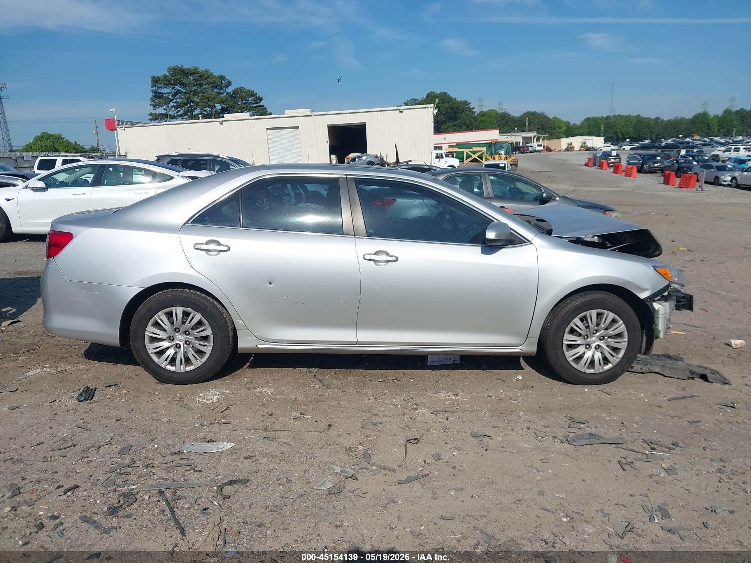 2012 Toyota Camry Le Silver vin: 4T4BF1FK7CR211300