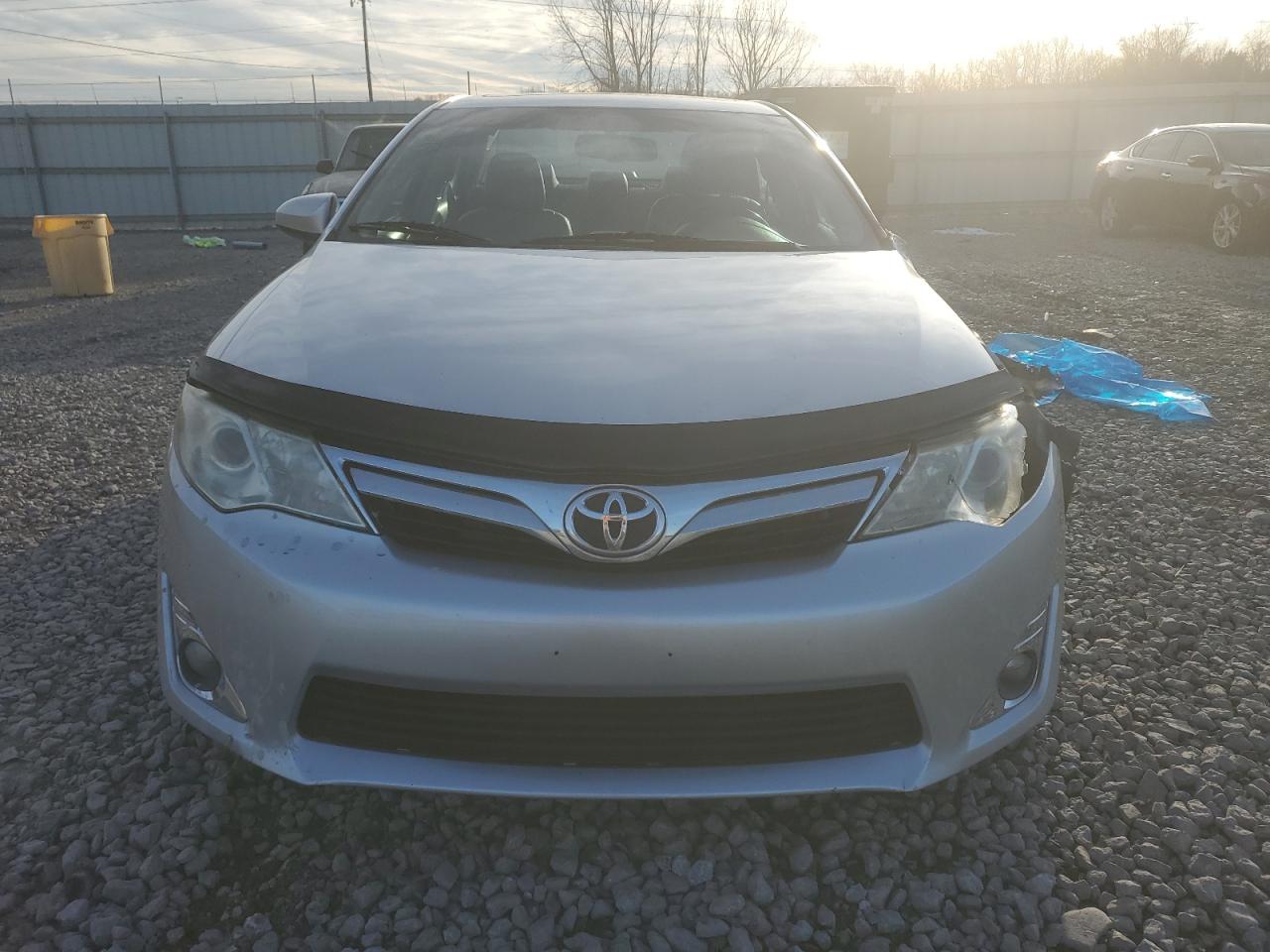 2012 Toyota Camry Base Серебряный vin: 4T4BF1FK7CR267320