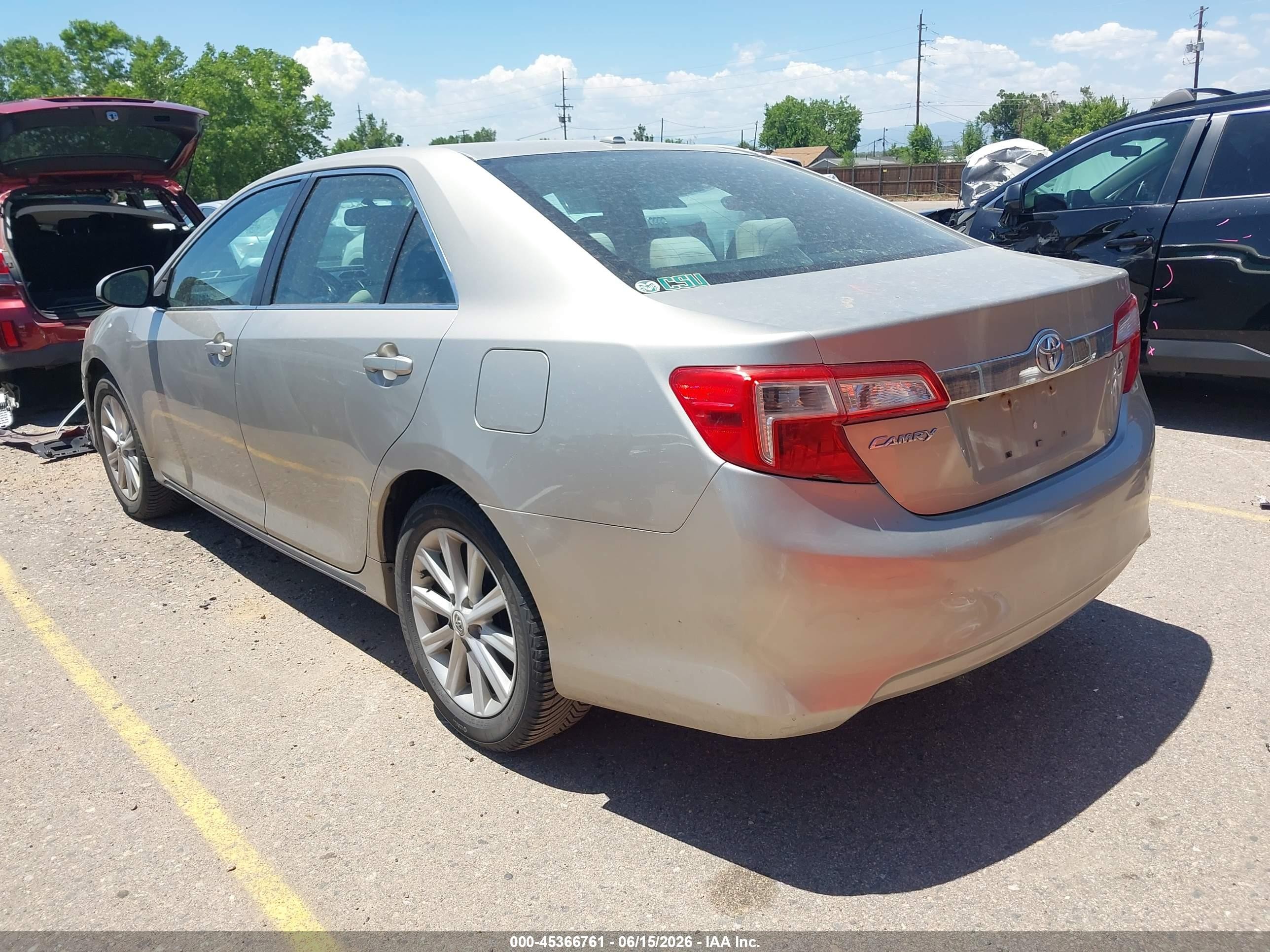 2013 Toyota Camry Xle Champagne vin: 4T4BF1FK7DR275130