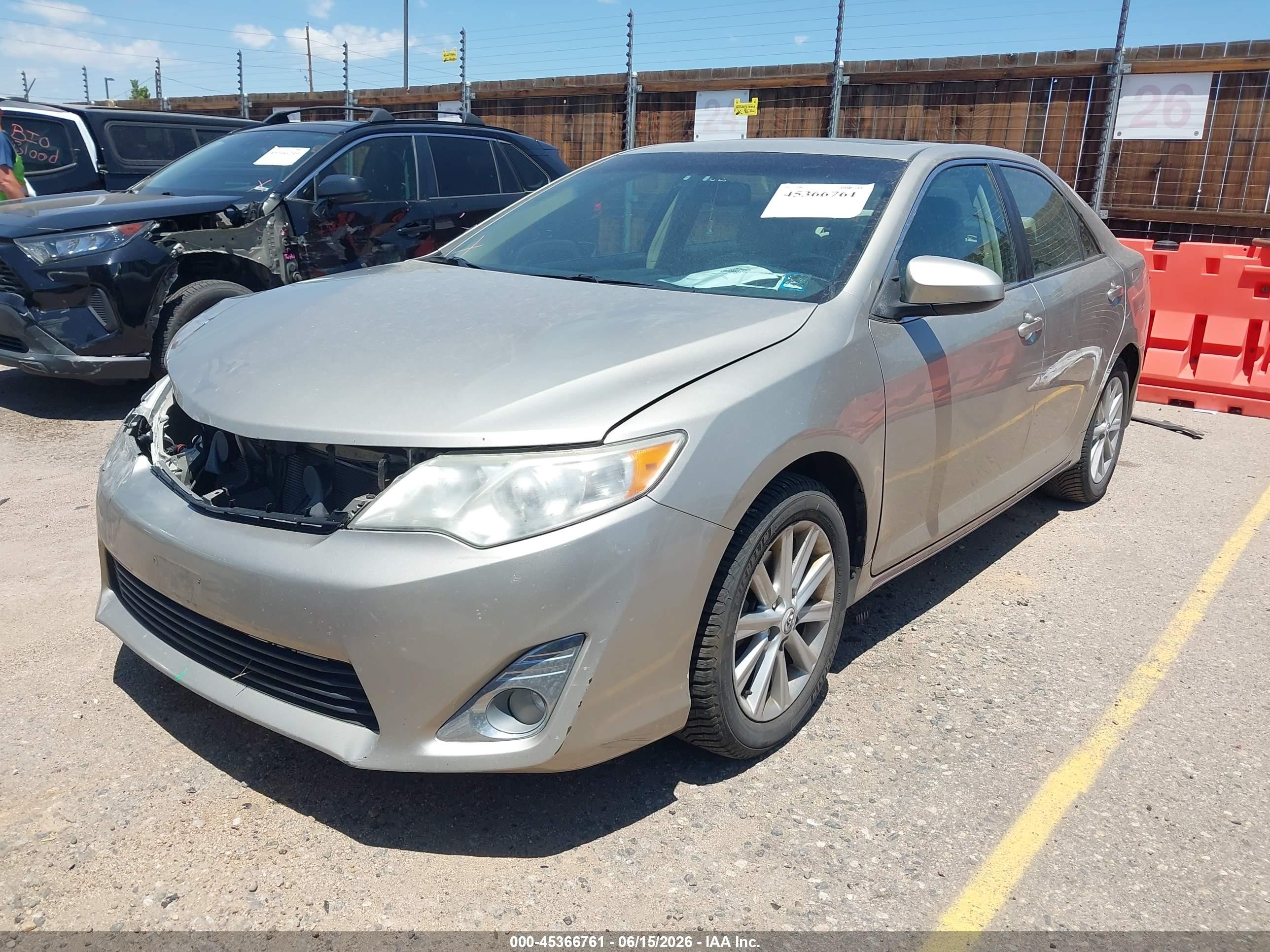 2013 Toyota Camry Xle Champagne vin: 4T4BF1FK7DR275130
