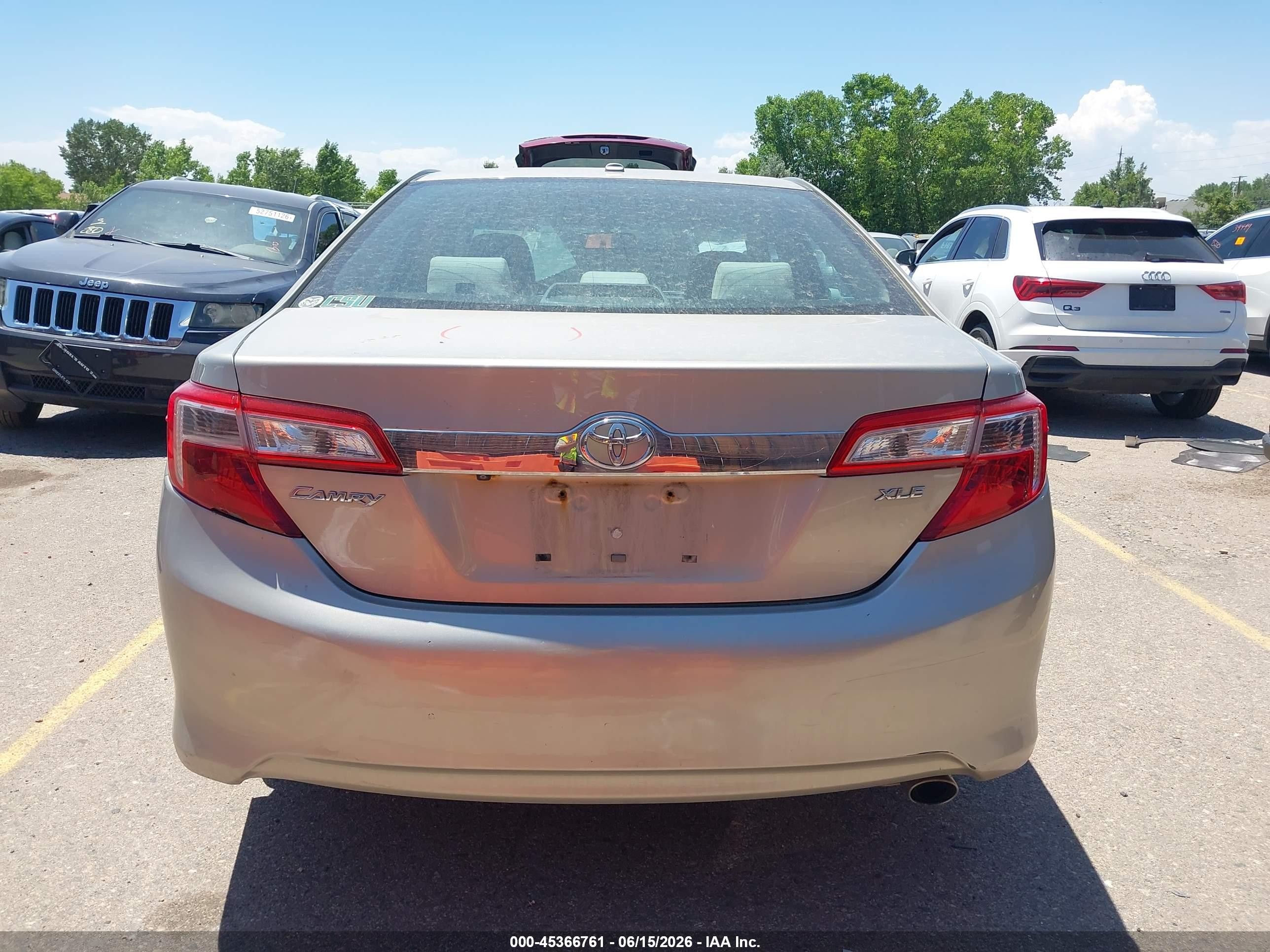 2013 Toyota Camry Xle Champagne vin: 4T4BF1FK7DR275130