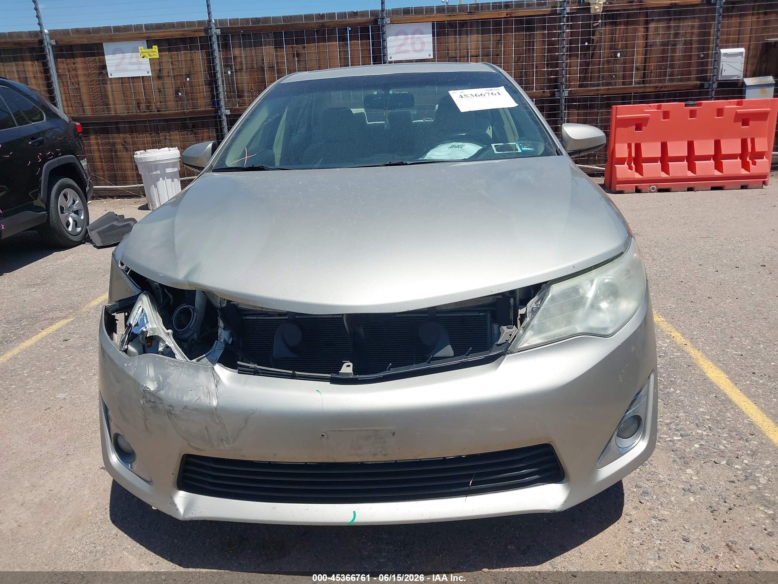 2013 Toyota Camry Xle Champagne vin: 4T4BF1FK7DR275130