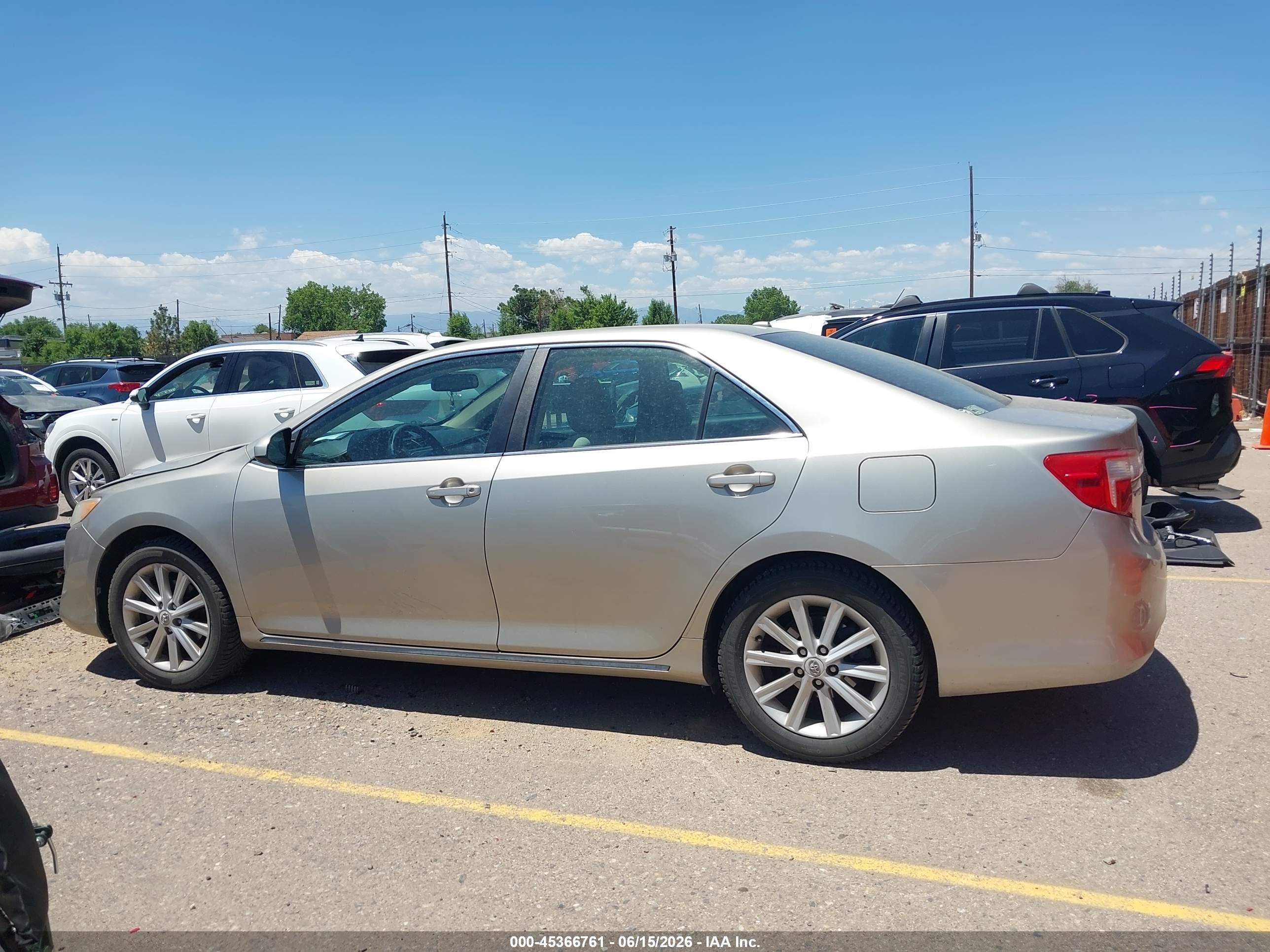 2013 Toyota Camry Xle Champagne vin: 4T4BF1FK7DR275130