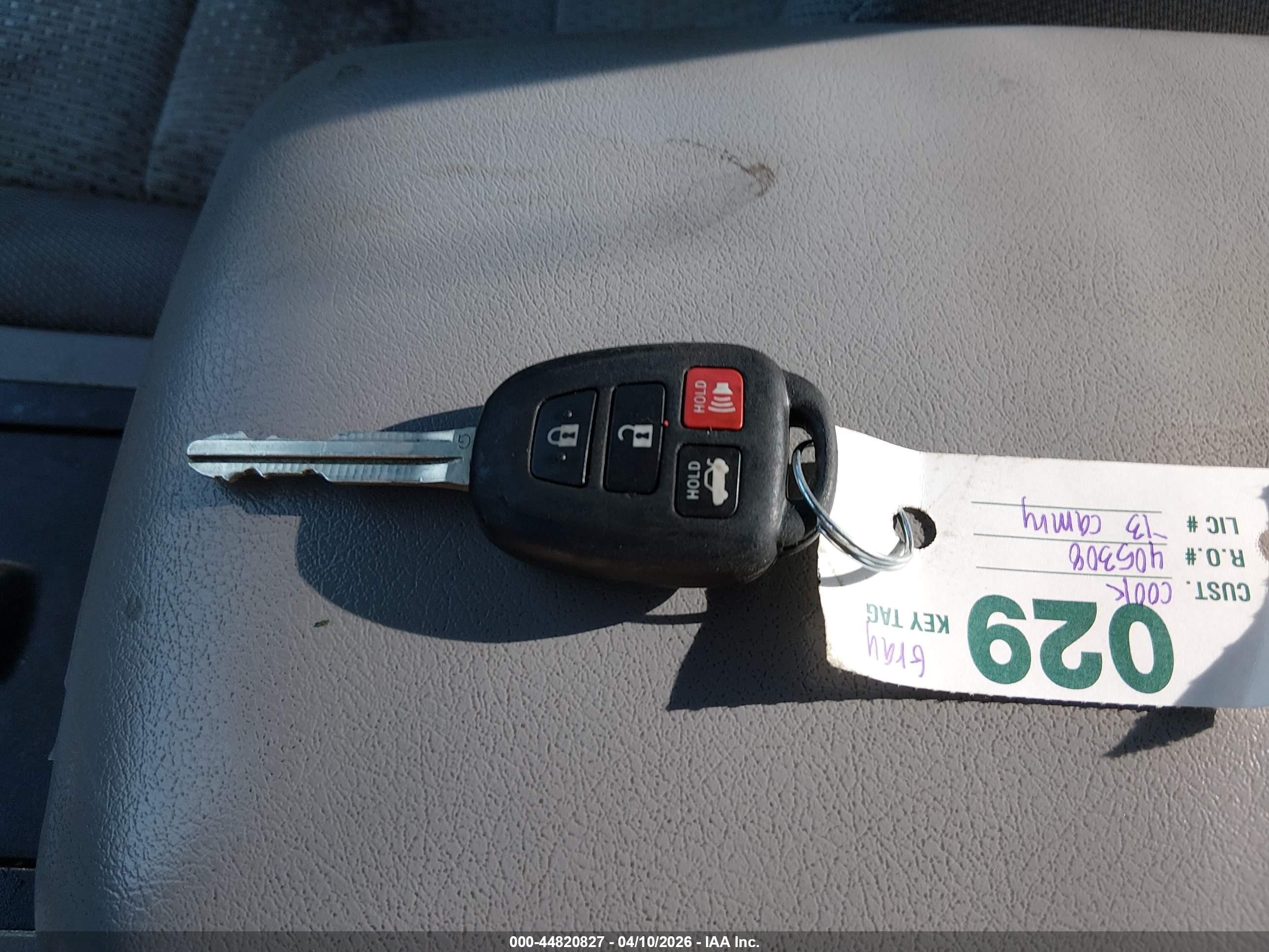2013 Toyota Camry Le Серый vin: 4T4BF1FK7DR288797