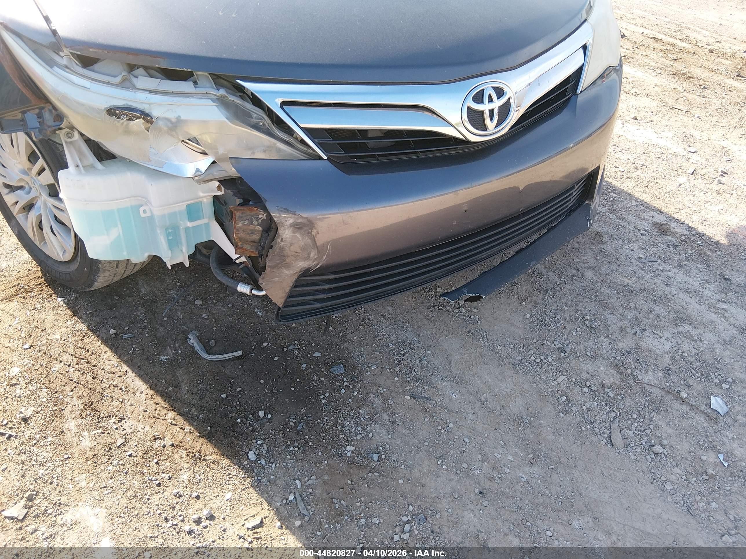2013 Toyota Camry Le Серый vin: 4T4BF1FK7DR288797