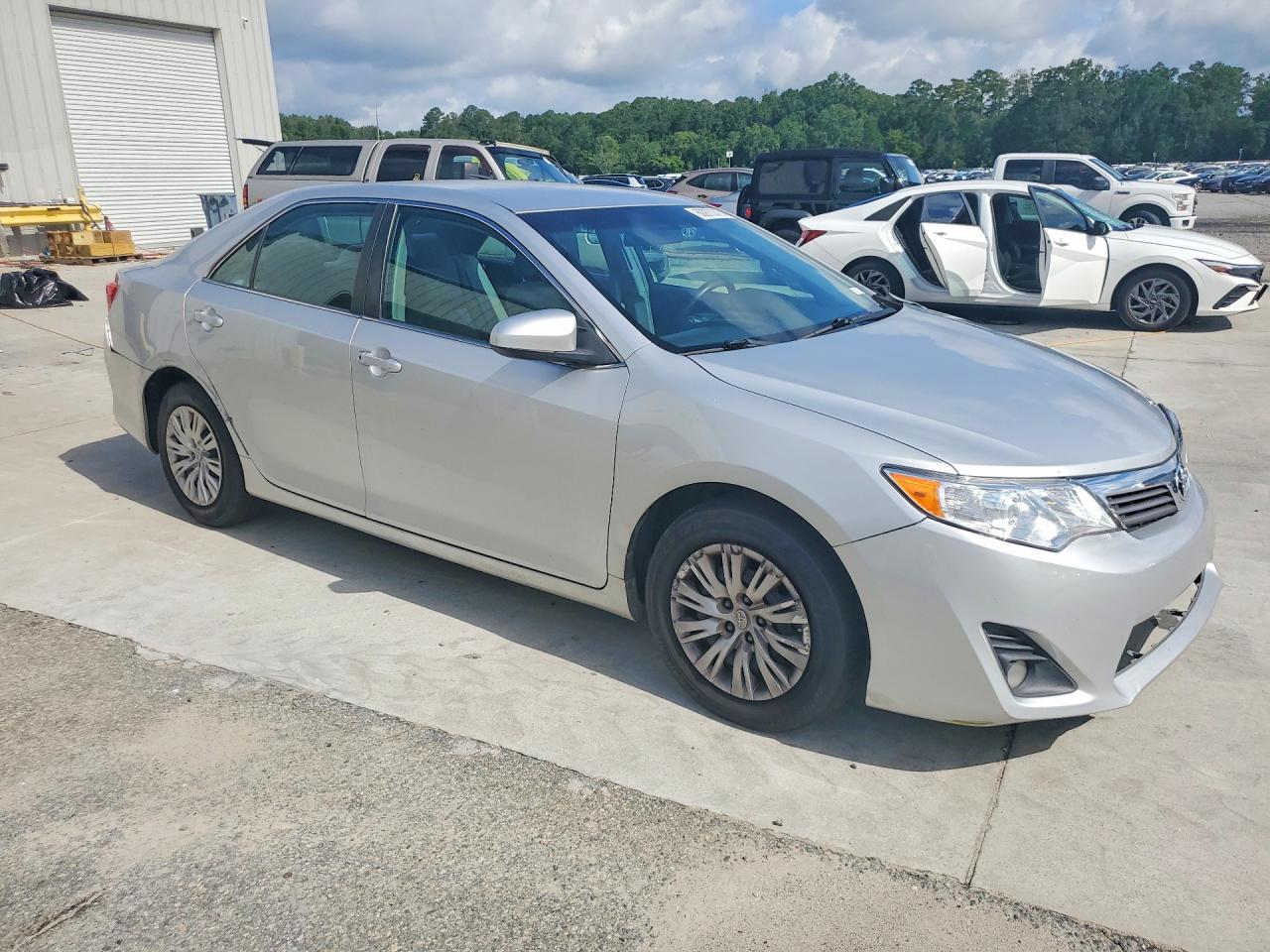 2013 Toyota Camry L Серебряный vin: 4T4BF1FK7DR292946