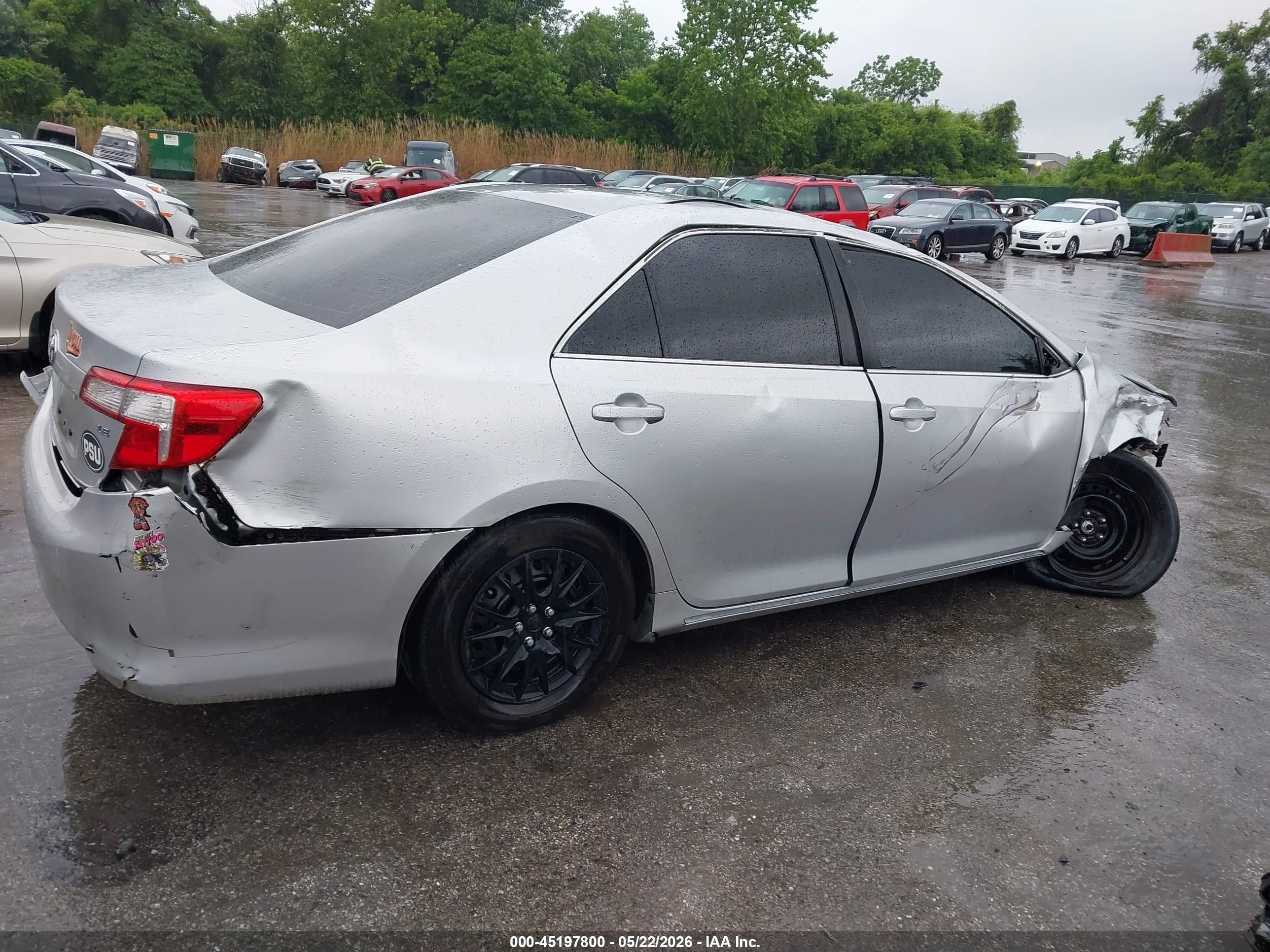 2013 Toyota Camry Le Silver vin: 4T4BF1FK7DR311091