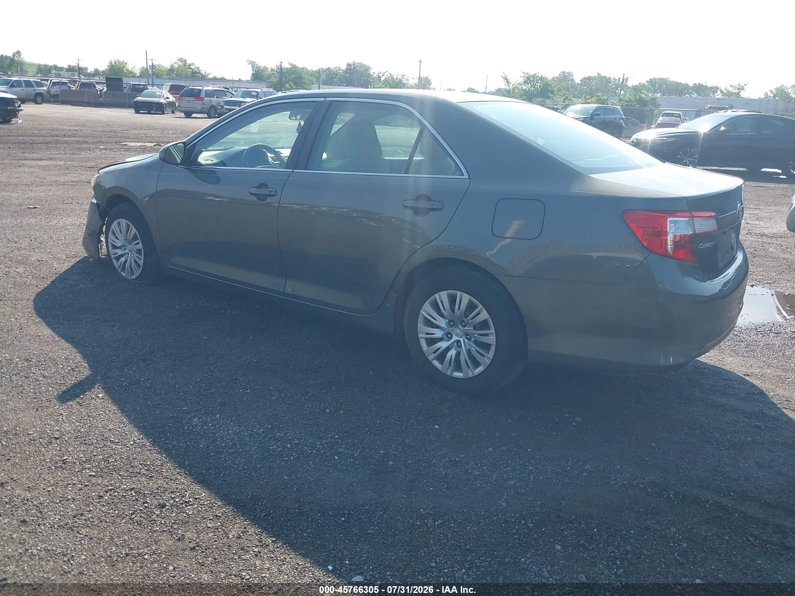 2013 Toyota Camry L Green vin: 4T4BF1FK7DR311236