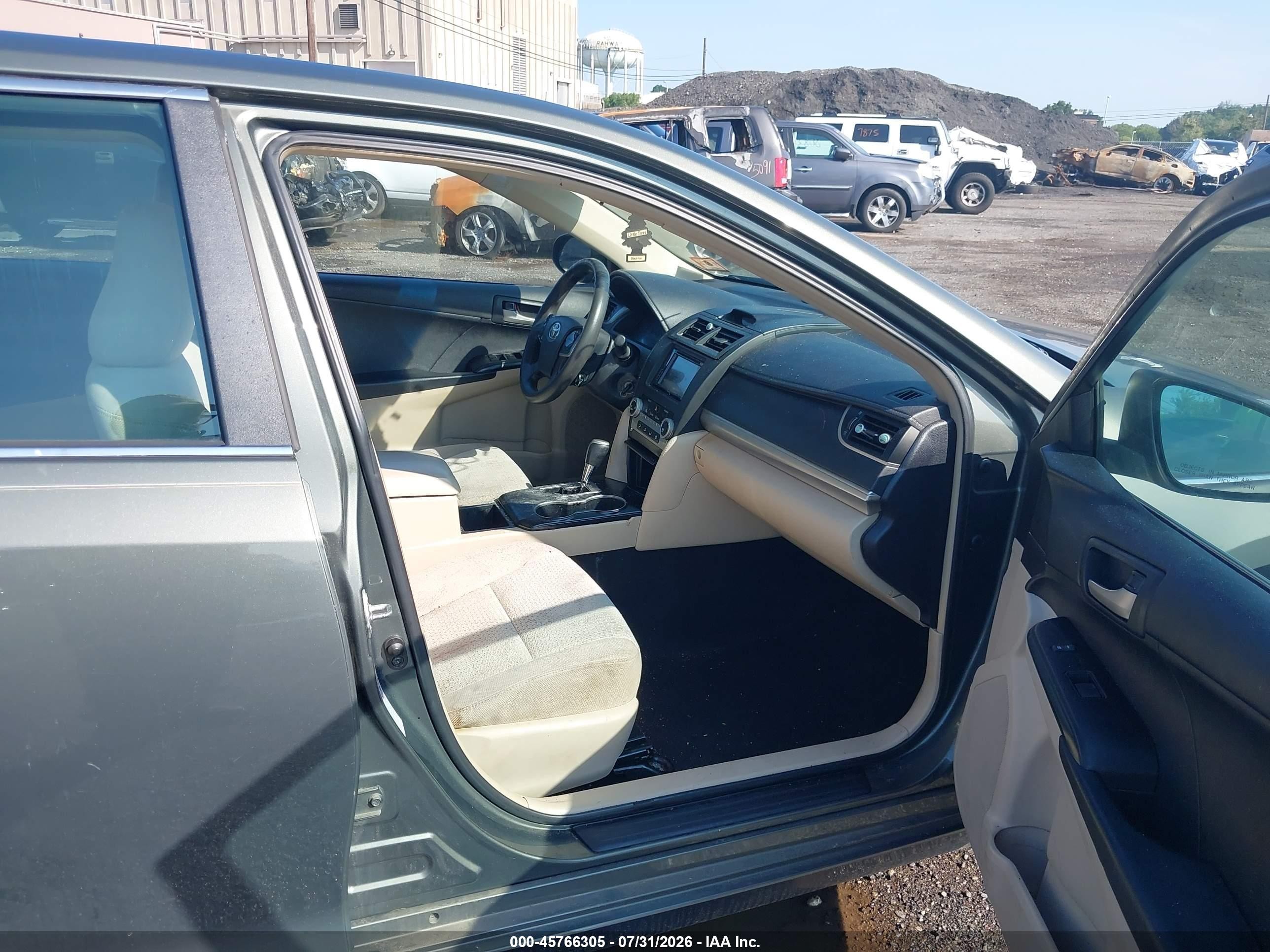 2013 Toyota Camry L Green vin: 4T4BF1FK7DR311236