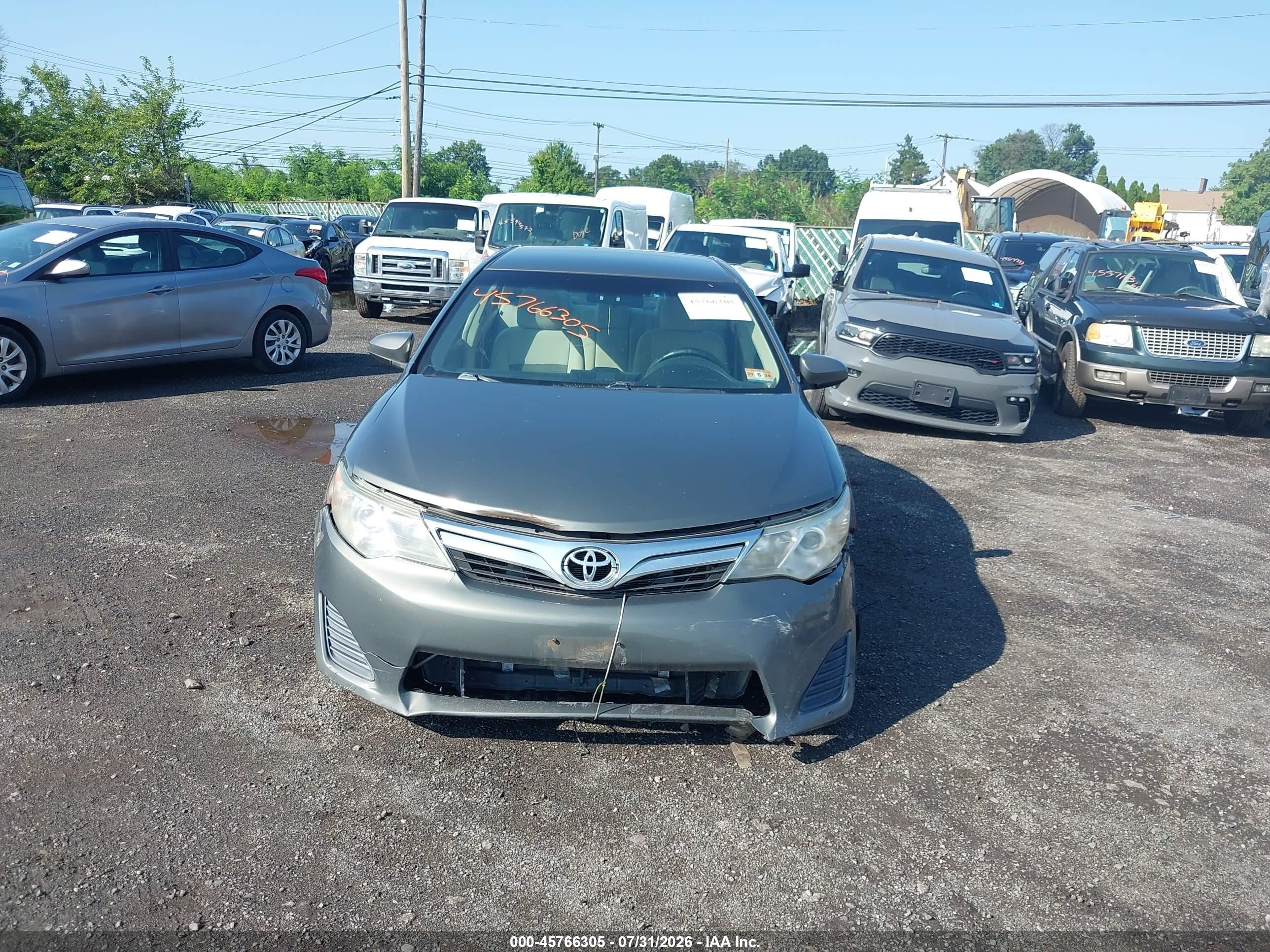 2013 Toyota Camry L Green vin: 4T4BF1FK7DR311236