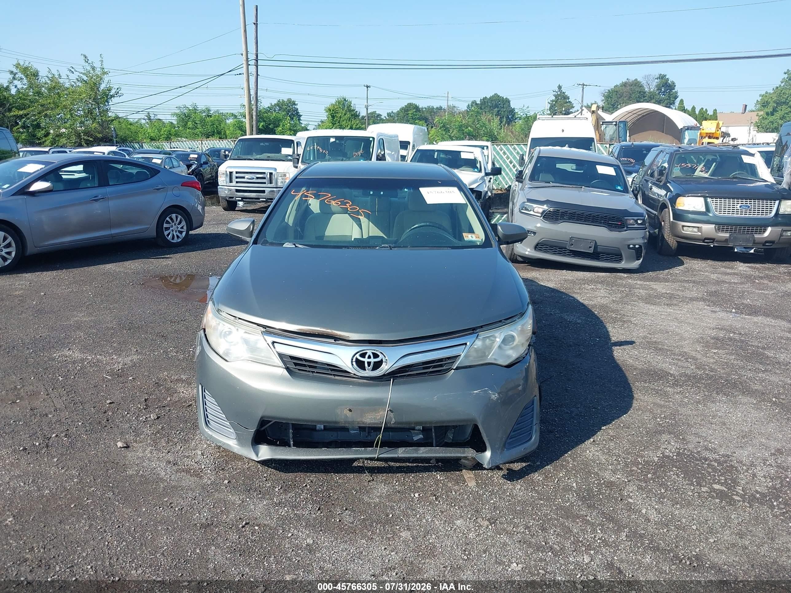 2013 Toyota Camry L Green vin: 4T4BF1FK7DR311236
