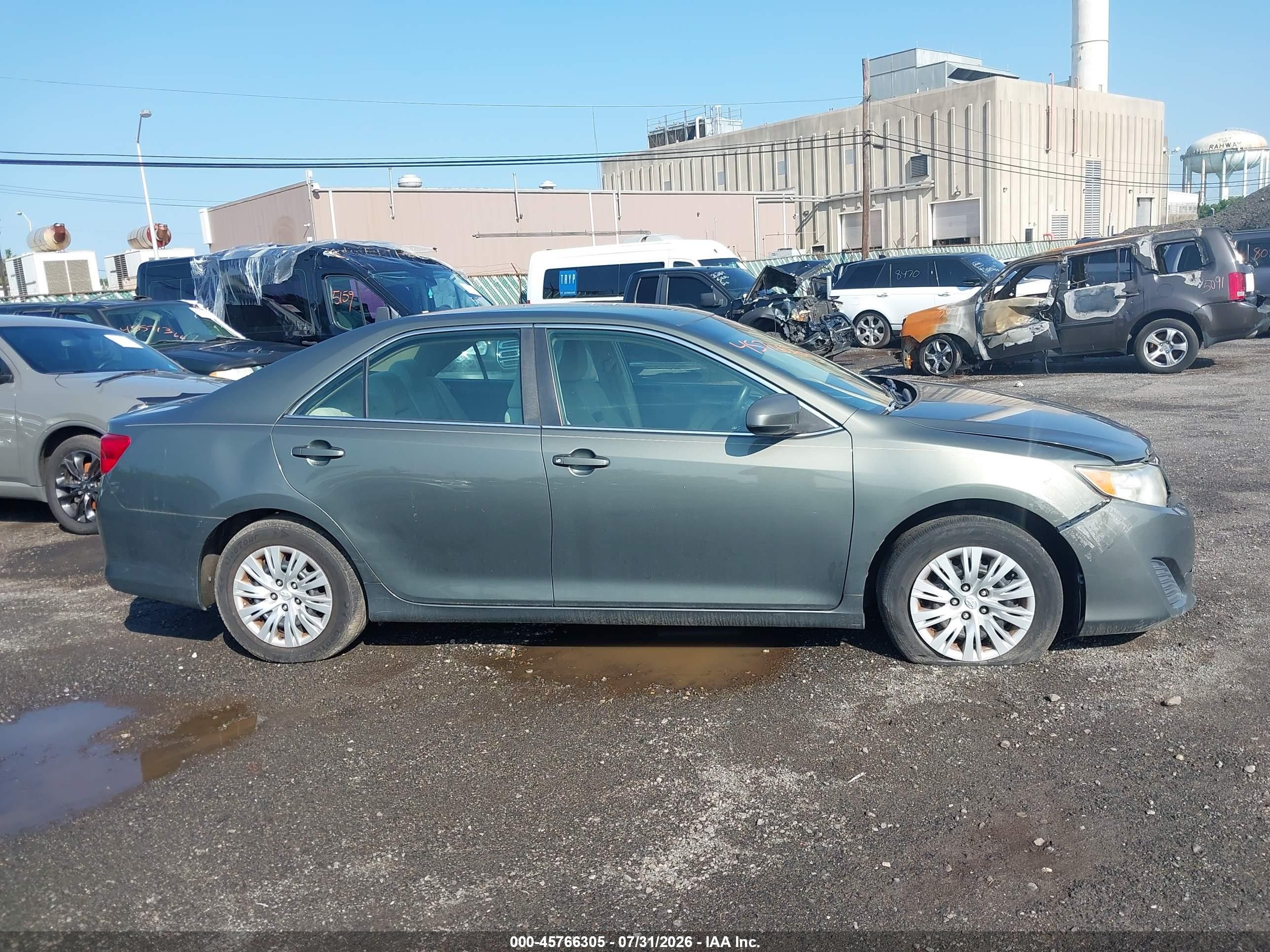 2013 Toyota Camry L Green vin: 4T4BF1FK7DR311236