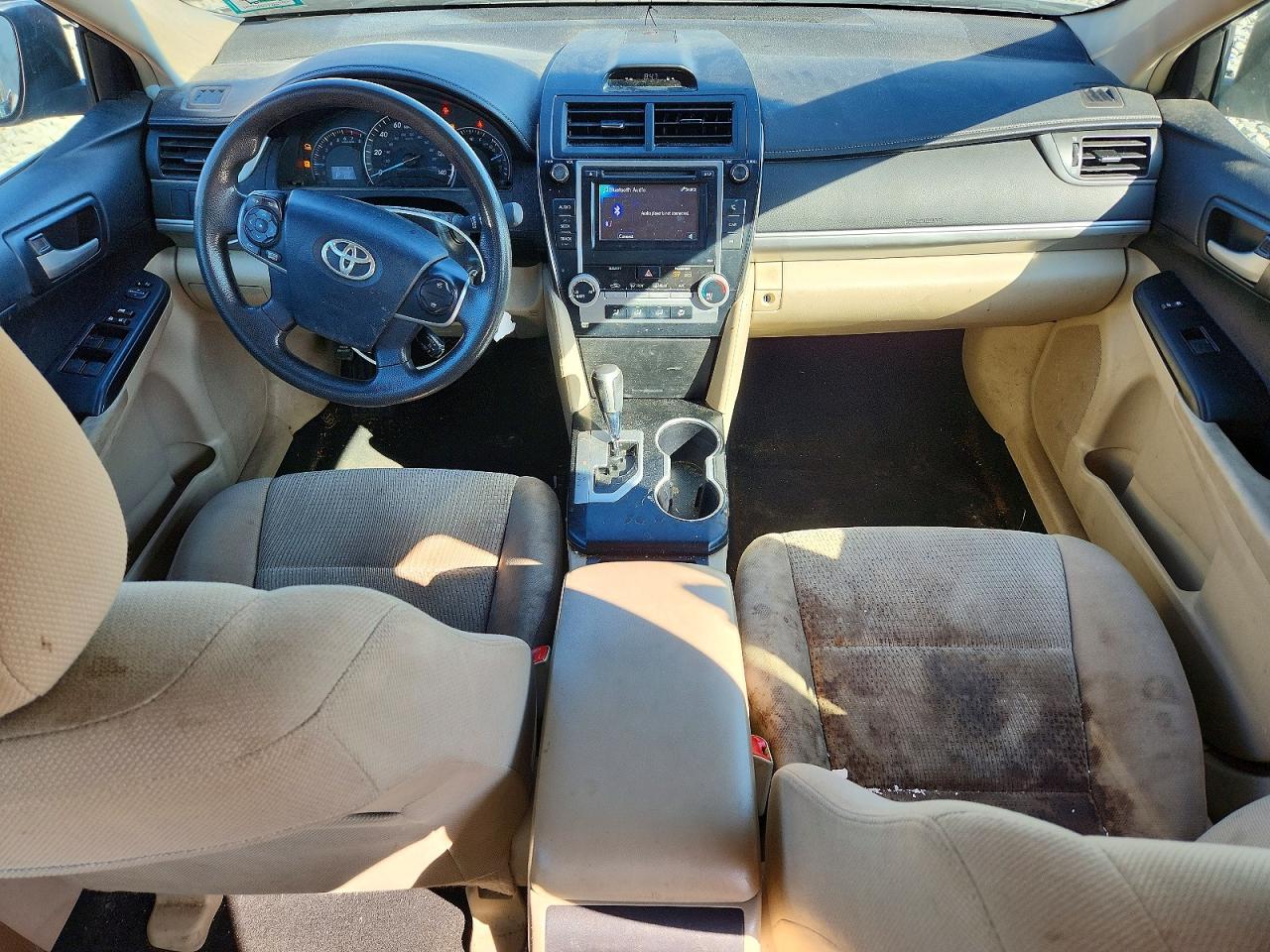 2013 Toyota Camry Le Green vin: 4T4BF1FK7DR313150