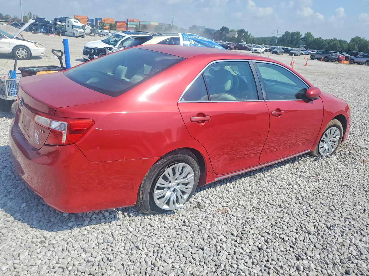 2013 Toyota Camry Le Red vin: 4T4BF1FK7DR314640