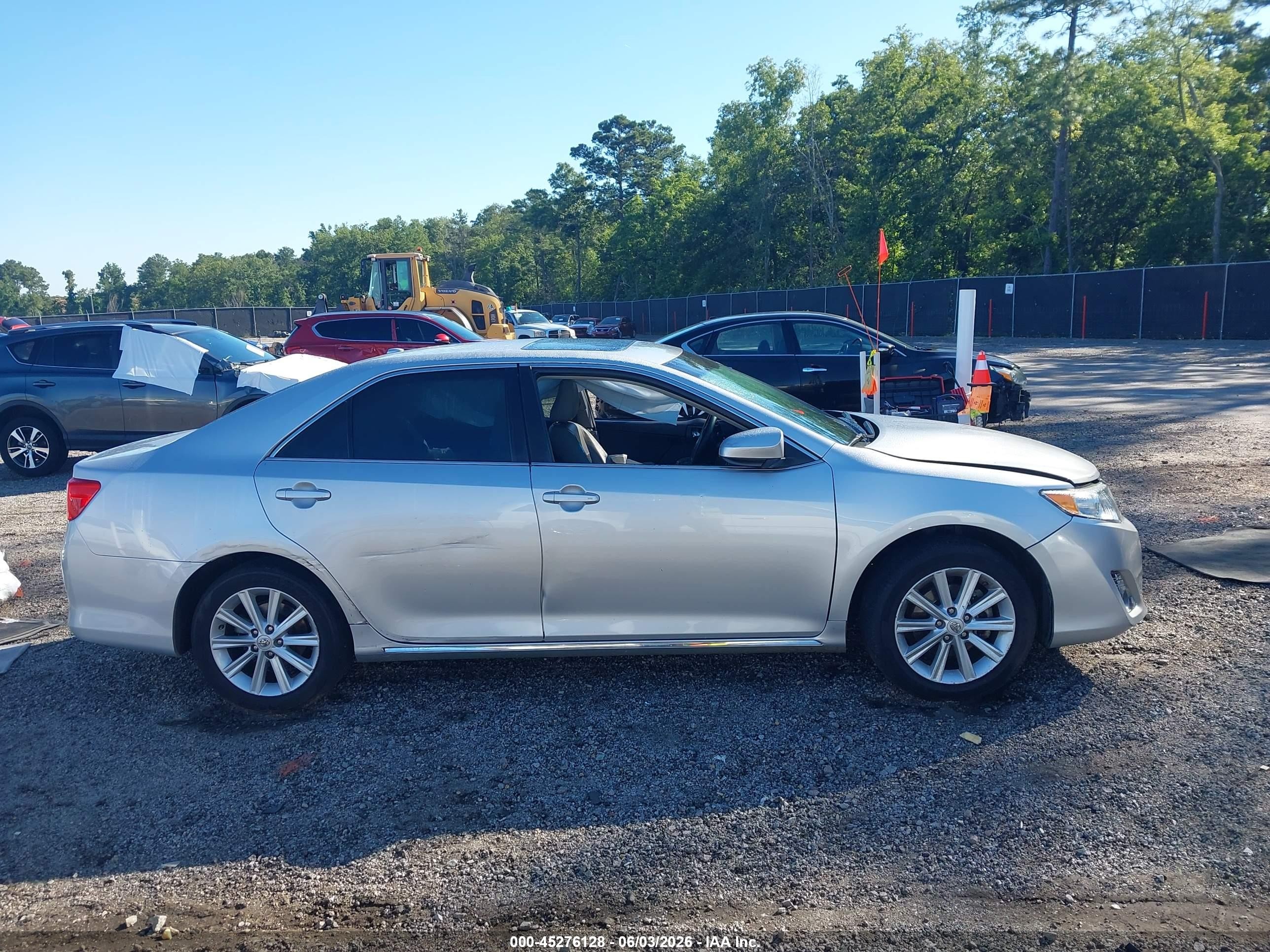2013 Toyota Camry Xle Gray vin: 4T4BF1FK7DR325038