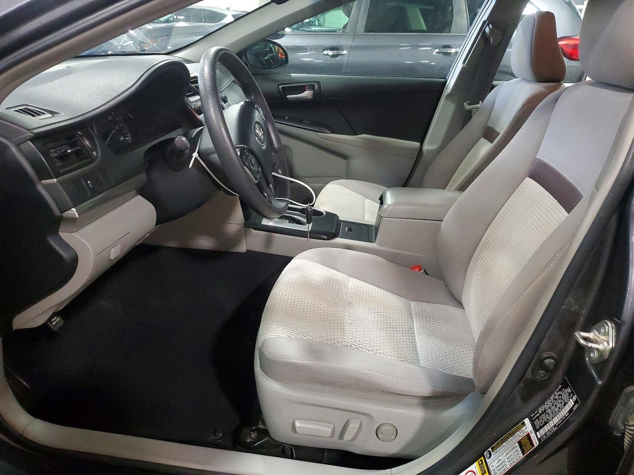 2013 Toyota Camry Le Серый vin: 4T4BF1FK7DR336248