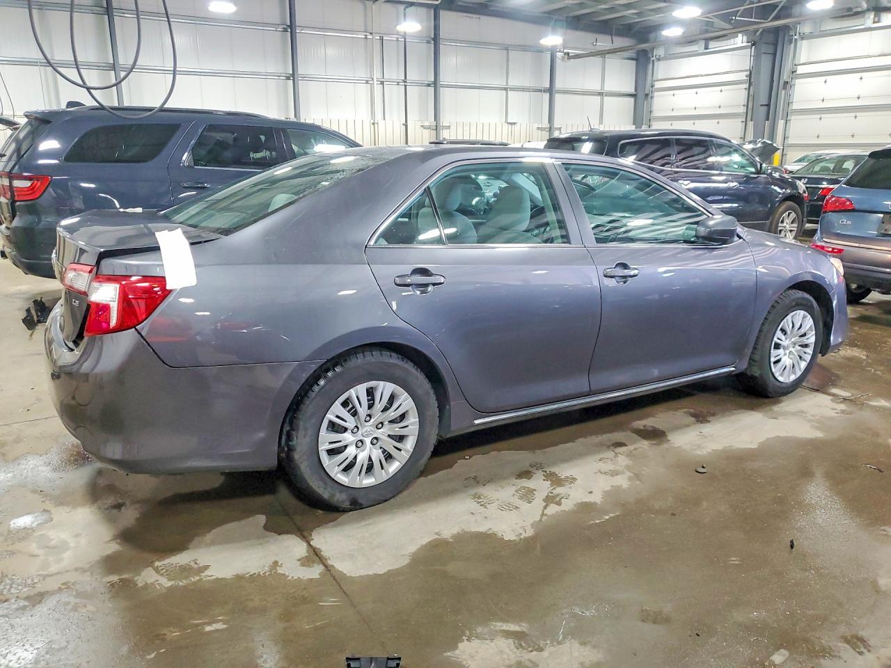 2013 Toyota Camry Le Серый vin: 4T4BF1FK7DR336248