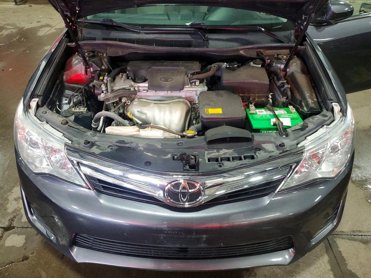 2013 Toyota Camry Le Серый vin: 4T4BF1FK7DR336248