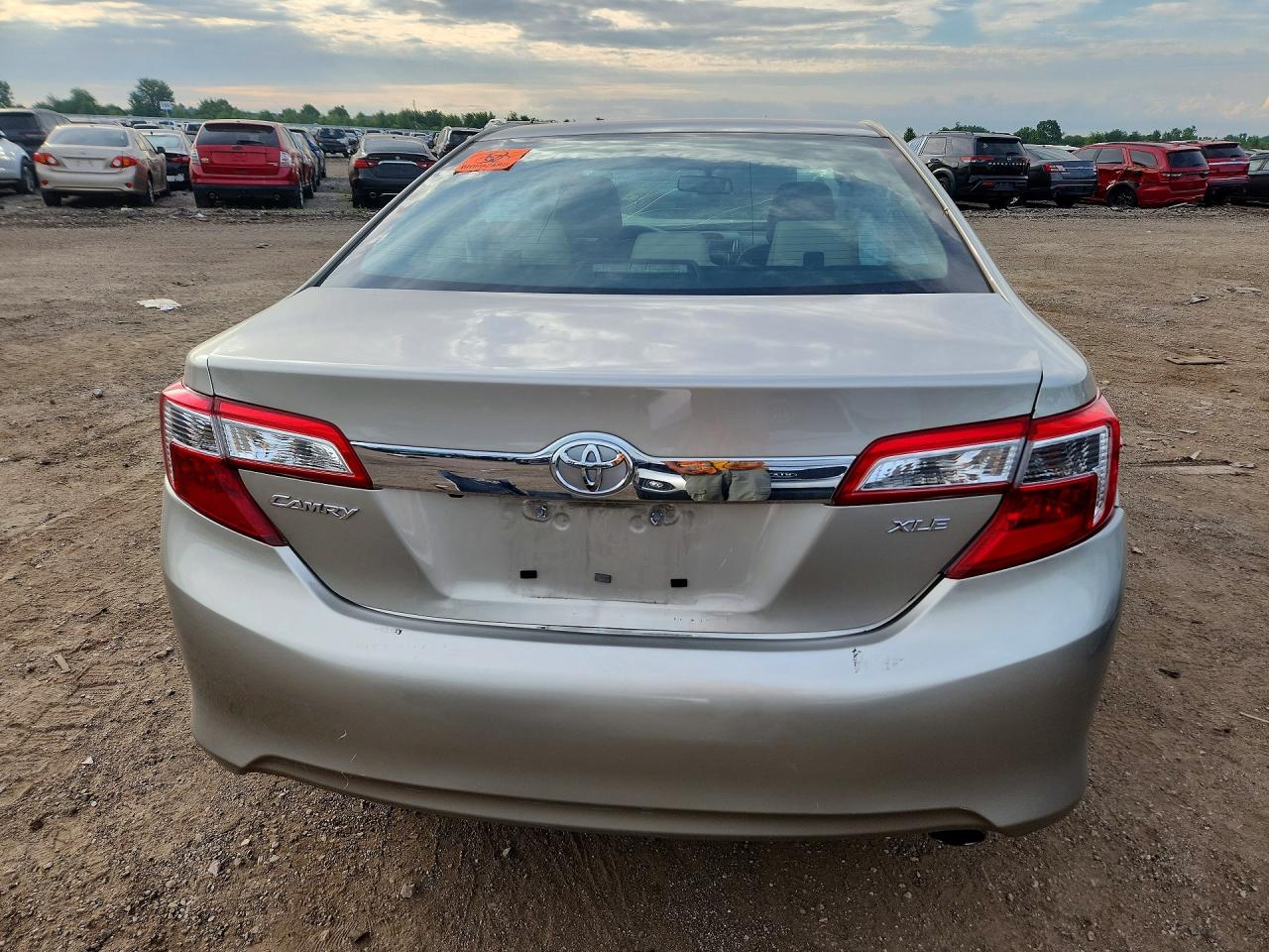 2014 Toyota Camry Xle Beige vin: 4T4BF1FK7ER337997