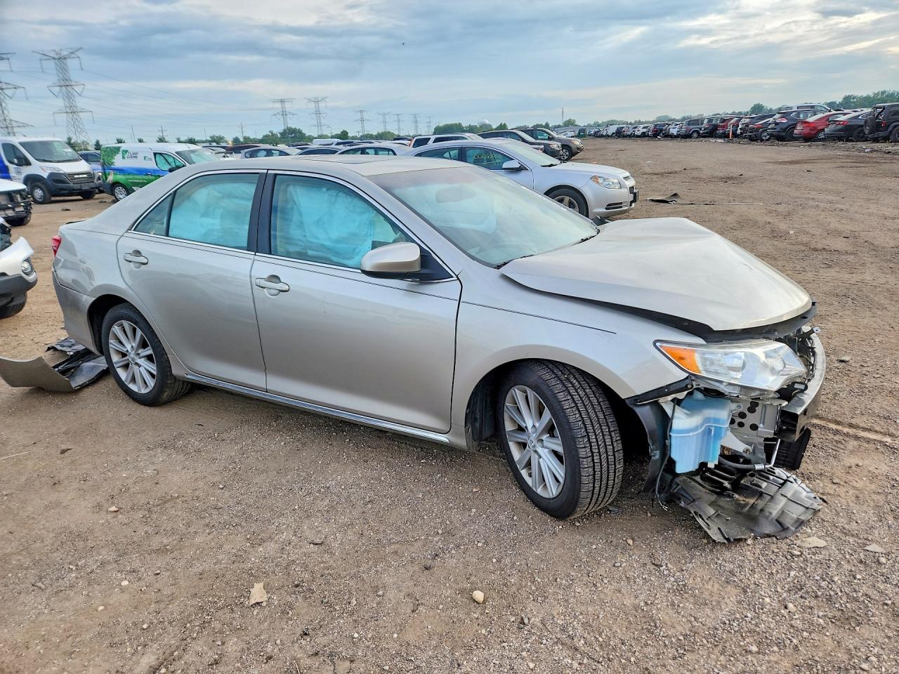 2014 Toyota Camry Xle Beige vin: 4T4BF1FK7ER337997