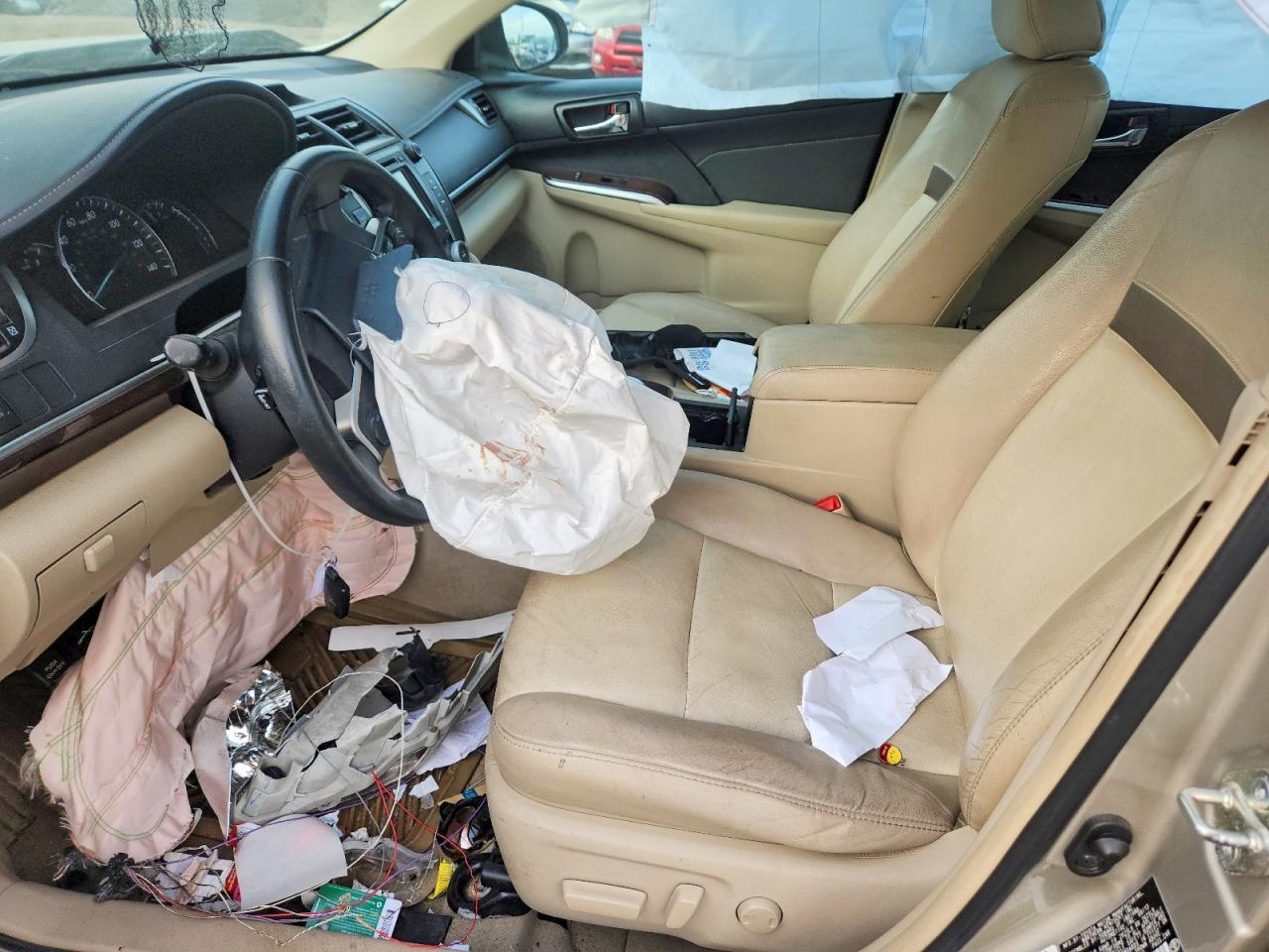 2014 Toyota Camry Xle Beige vin: 4T4BF1FK7ER337997