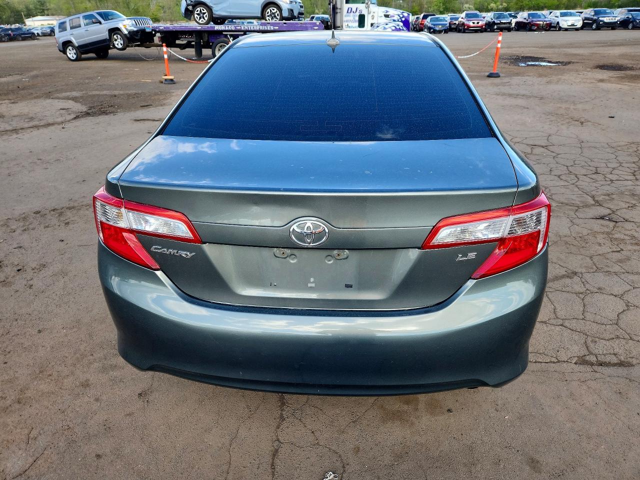 2014 Toyota Camry Le Зеленый vin: 4T4BF1FK7ER347607