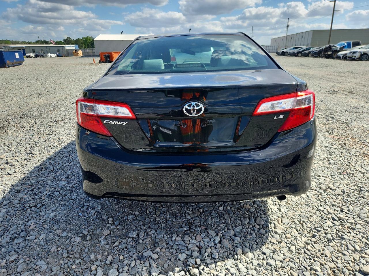 2014 Toyota Camry Le Black vin: 4T4BF1FK7ER352757