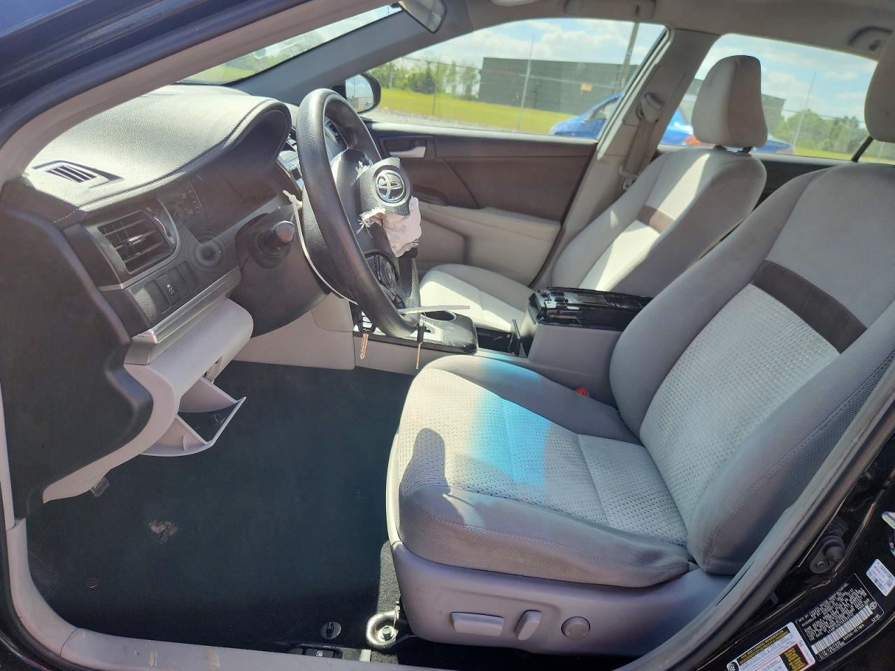 2014 Toyota Camry Le Black vin: 4T4BF1FK7ER352757