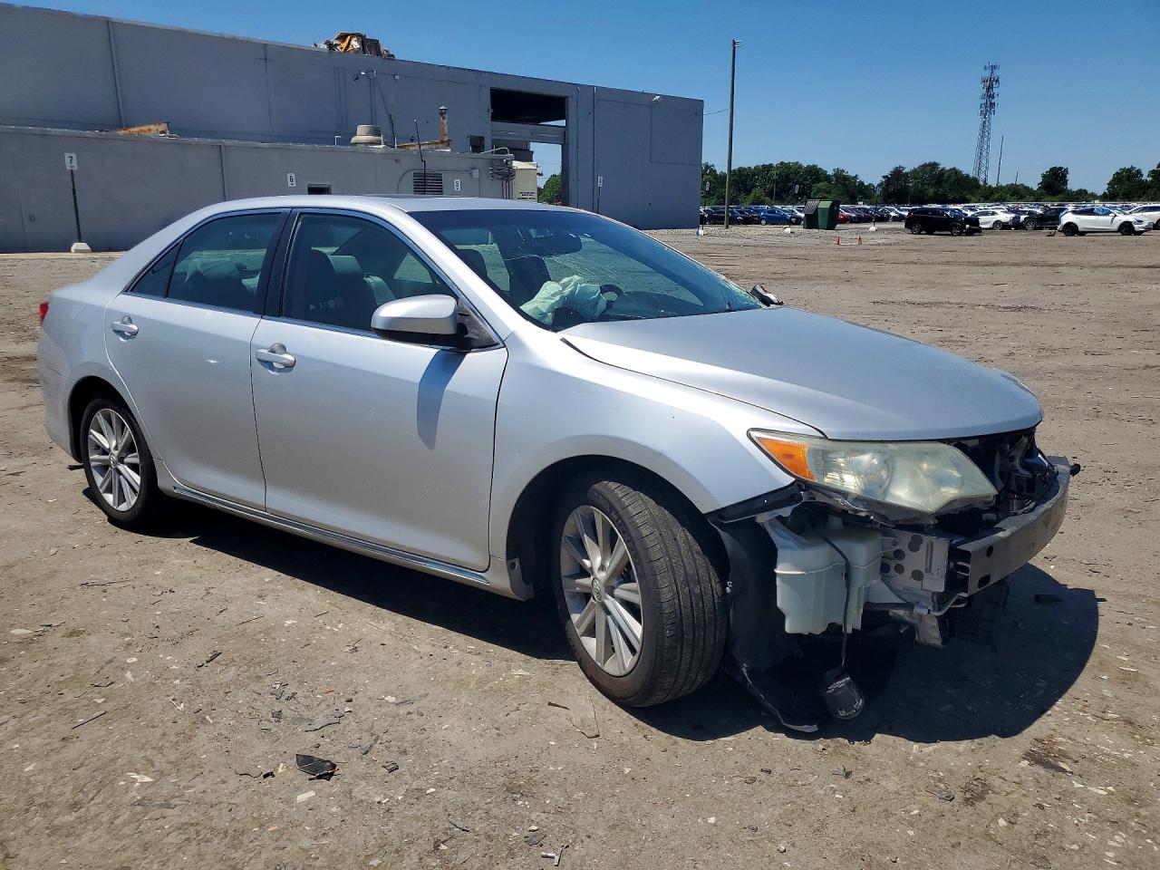 2014 Toyota Camry Xle Silver vin: 4T4BF1FK7ER371003