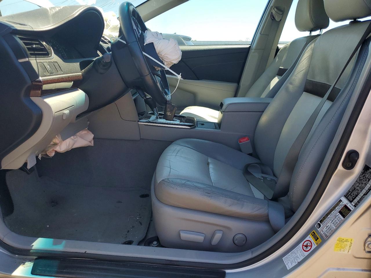 2014 Toyota Camry Xle Silver vin: 4T4BF1FK7ER371003