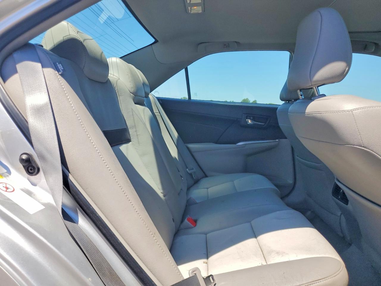 2014 Toyota Camry Xle Silver vin: 4T4BF1FK7ER371003