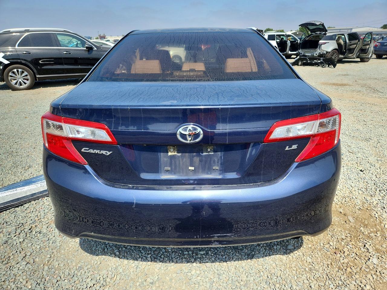 2014 Toyota Camry Le Blue vin: 4T4BF1FK7ER382115