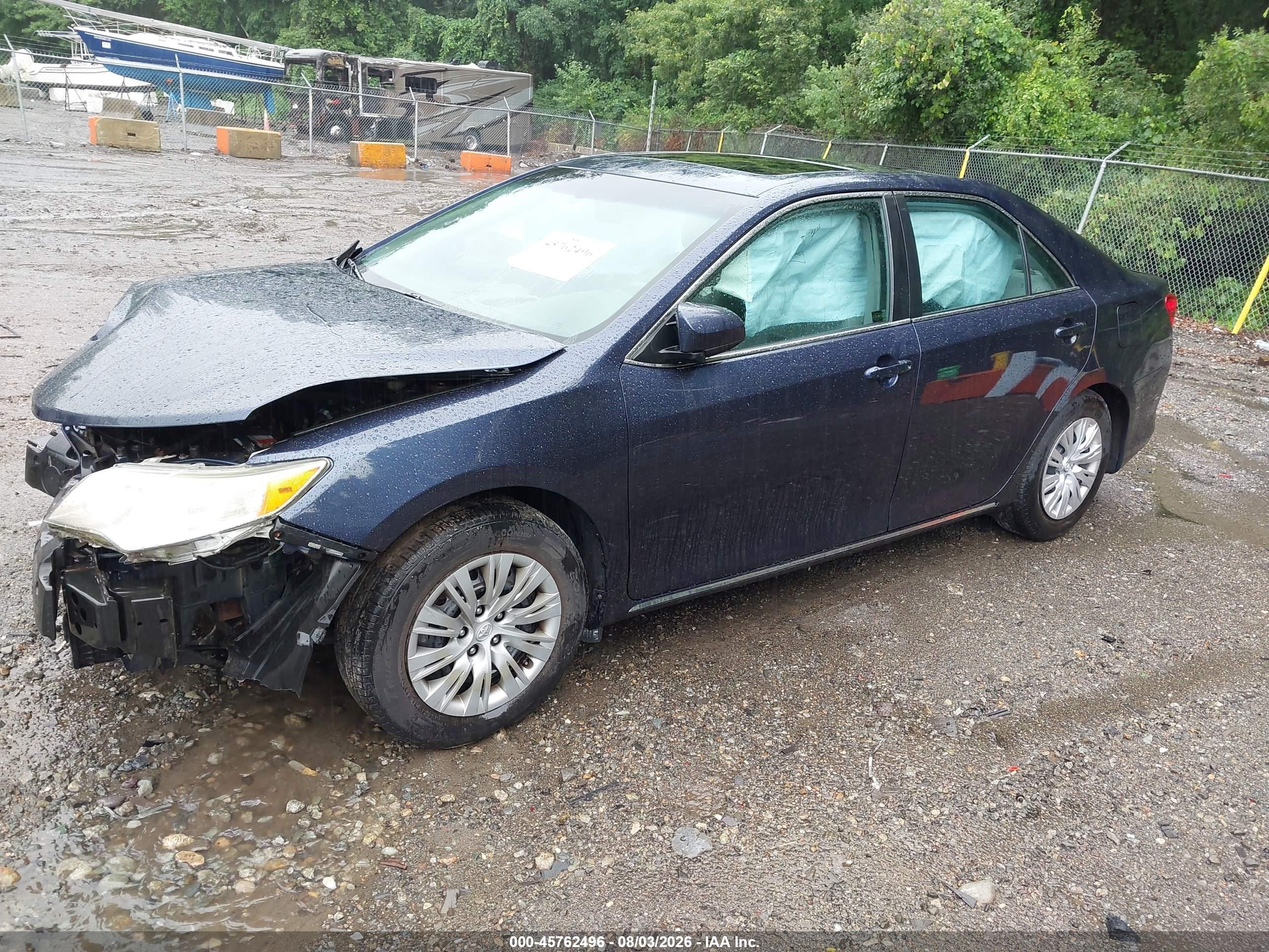 2014 Toyota Camry Le Blue vin: 4T4BF1FK7ER388674
