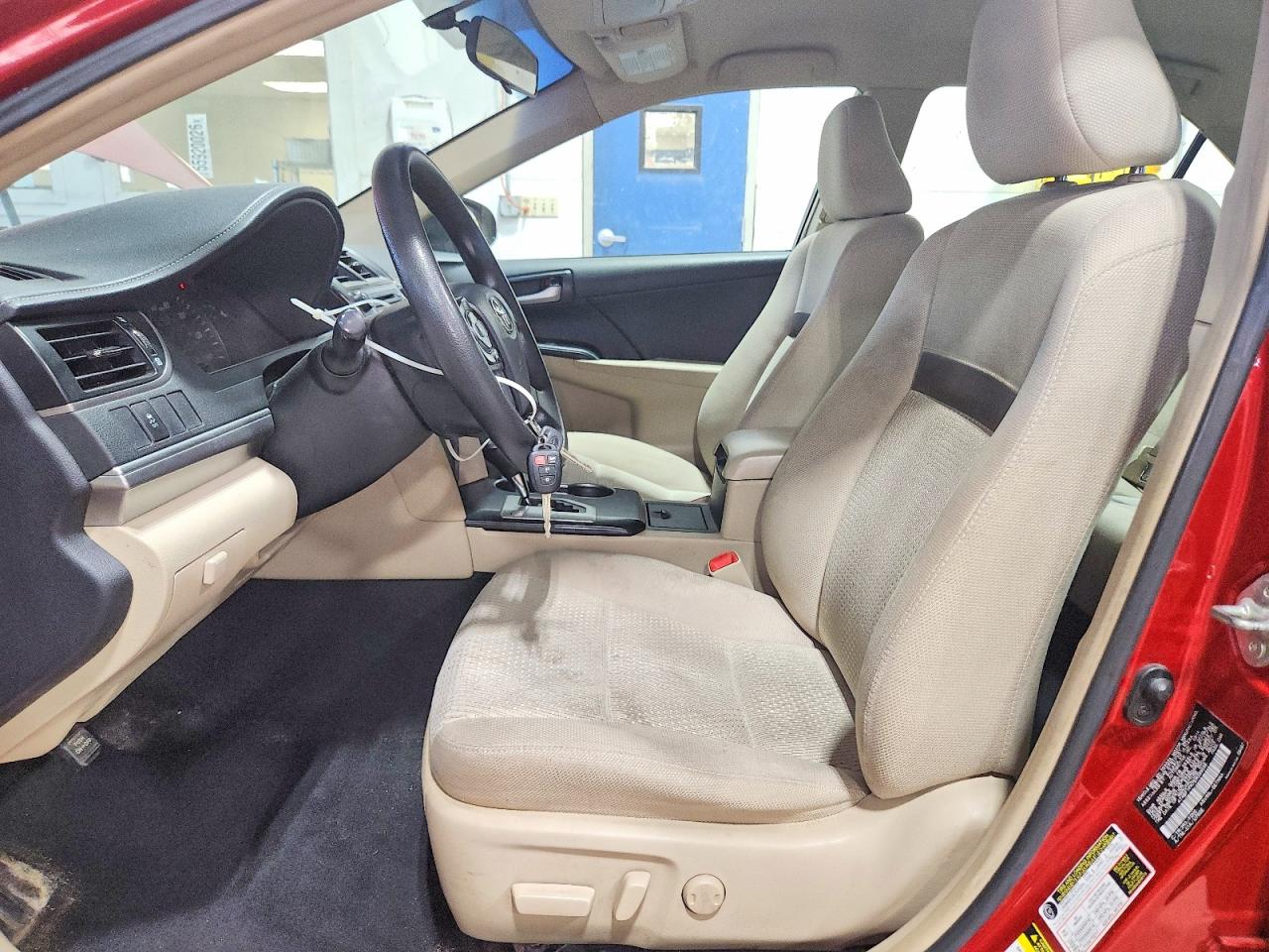 2014 Toyota Camry Le Красный vin: 4T4BF1FK7ER399058