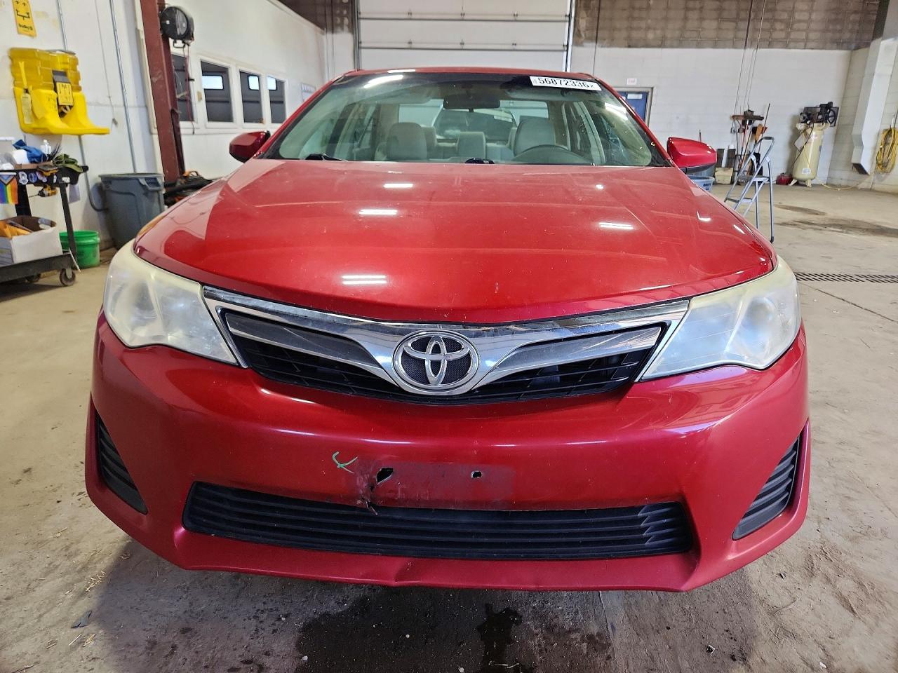 2014 Toyota Camry Le Красный vin: 4T4BF1FK7ER399058
