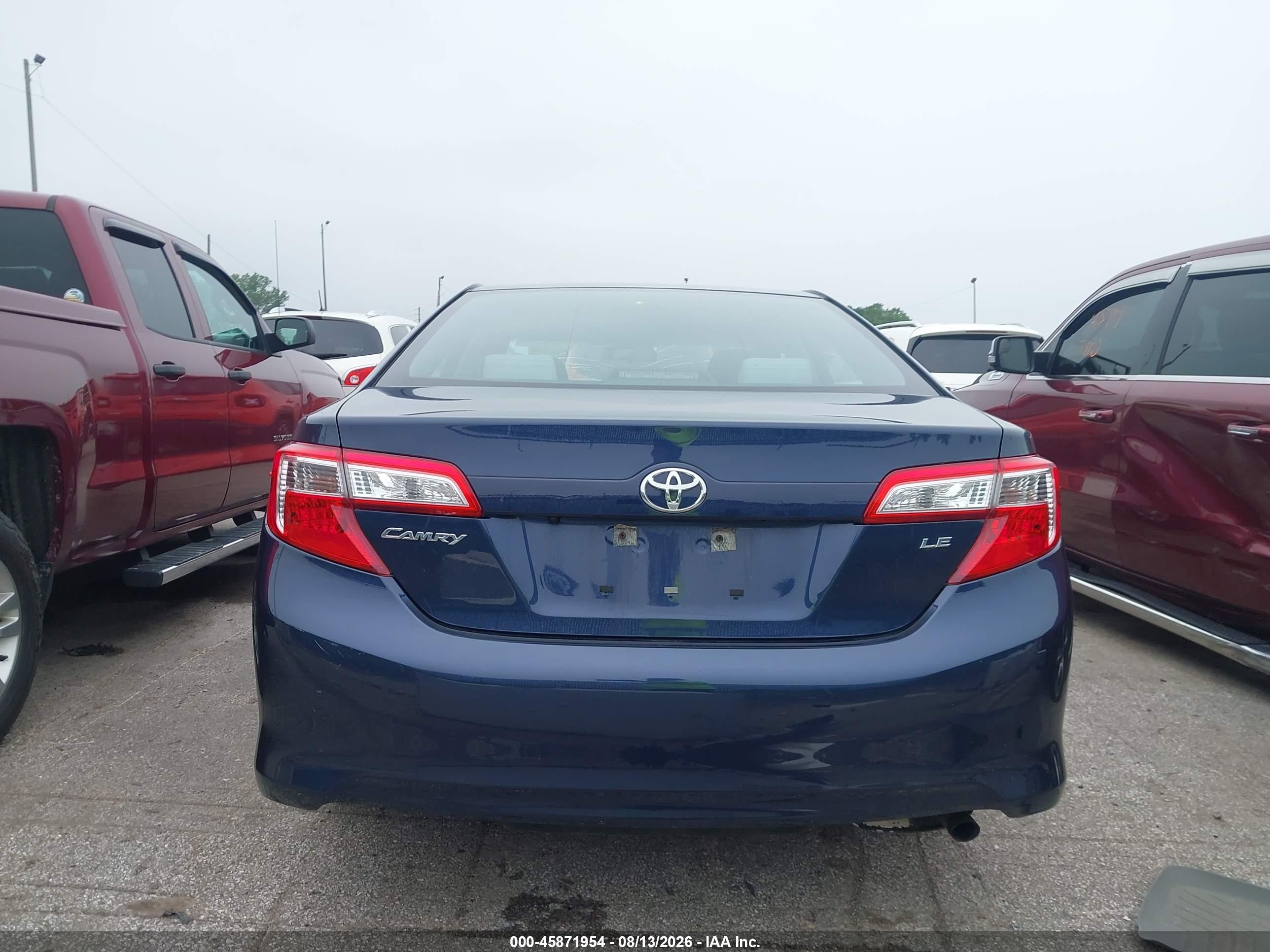 2014 Toyota Camry Le Синий vin: 4T4BF1FK7ER404095