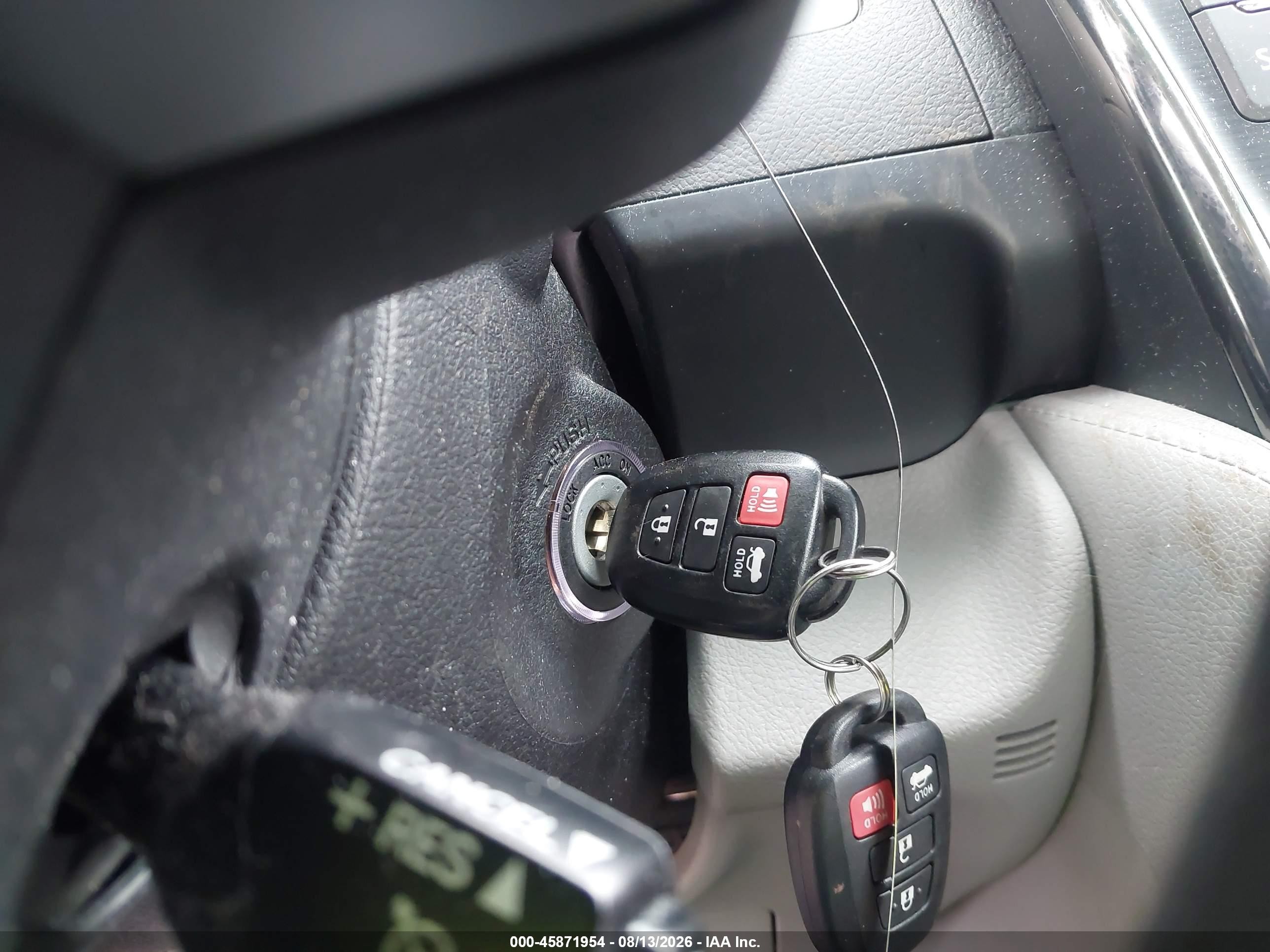 2014 Toyota Camry Le Синий vin: 4T4BF1FK7ER404095