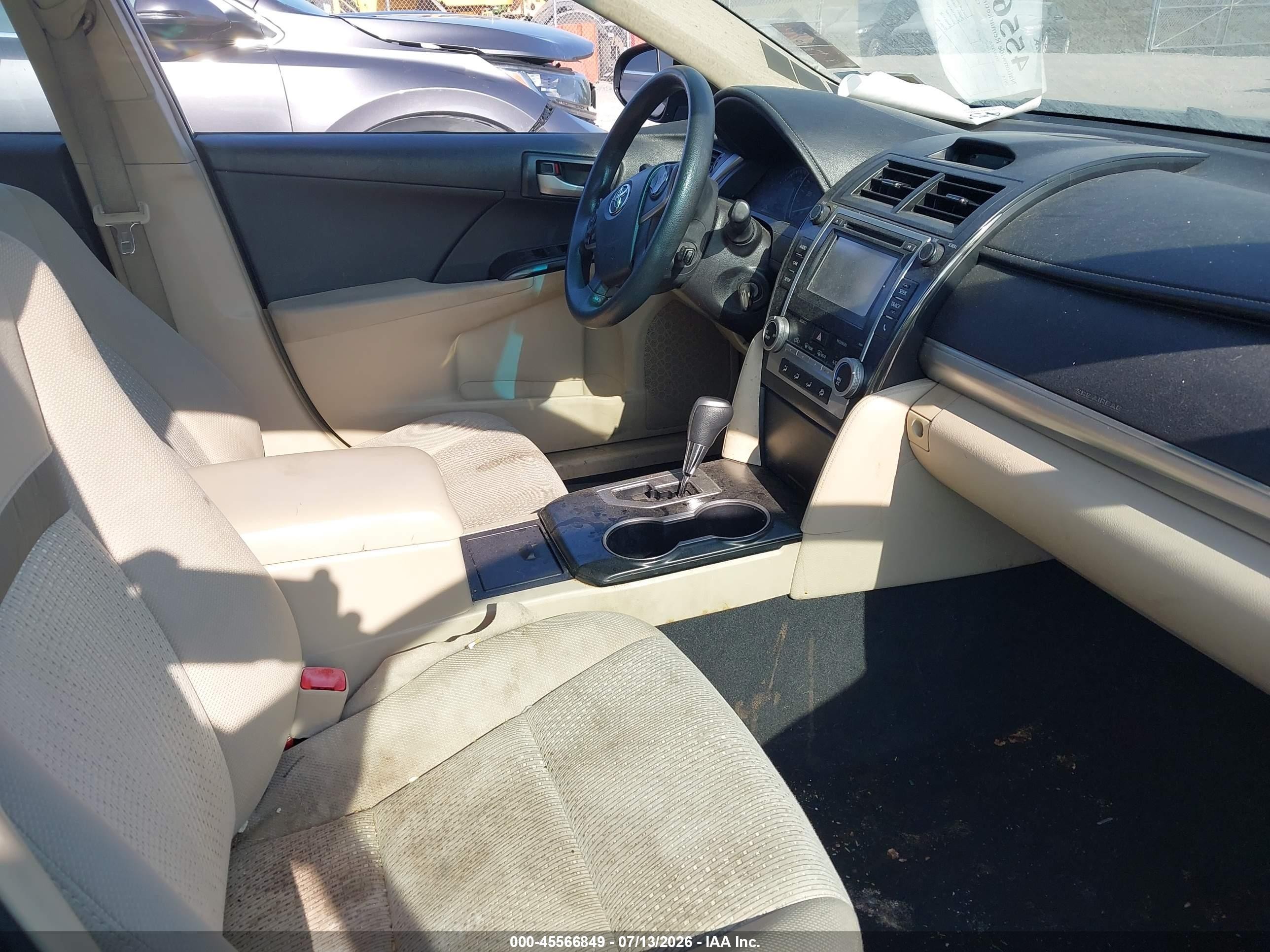 2014 Toyota Camry Le Gray vin: 4T4BF1FK7ER413945