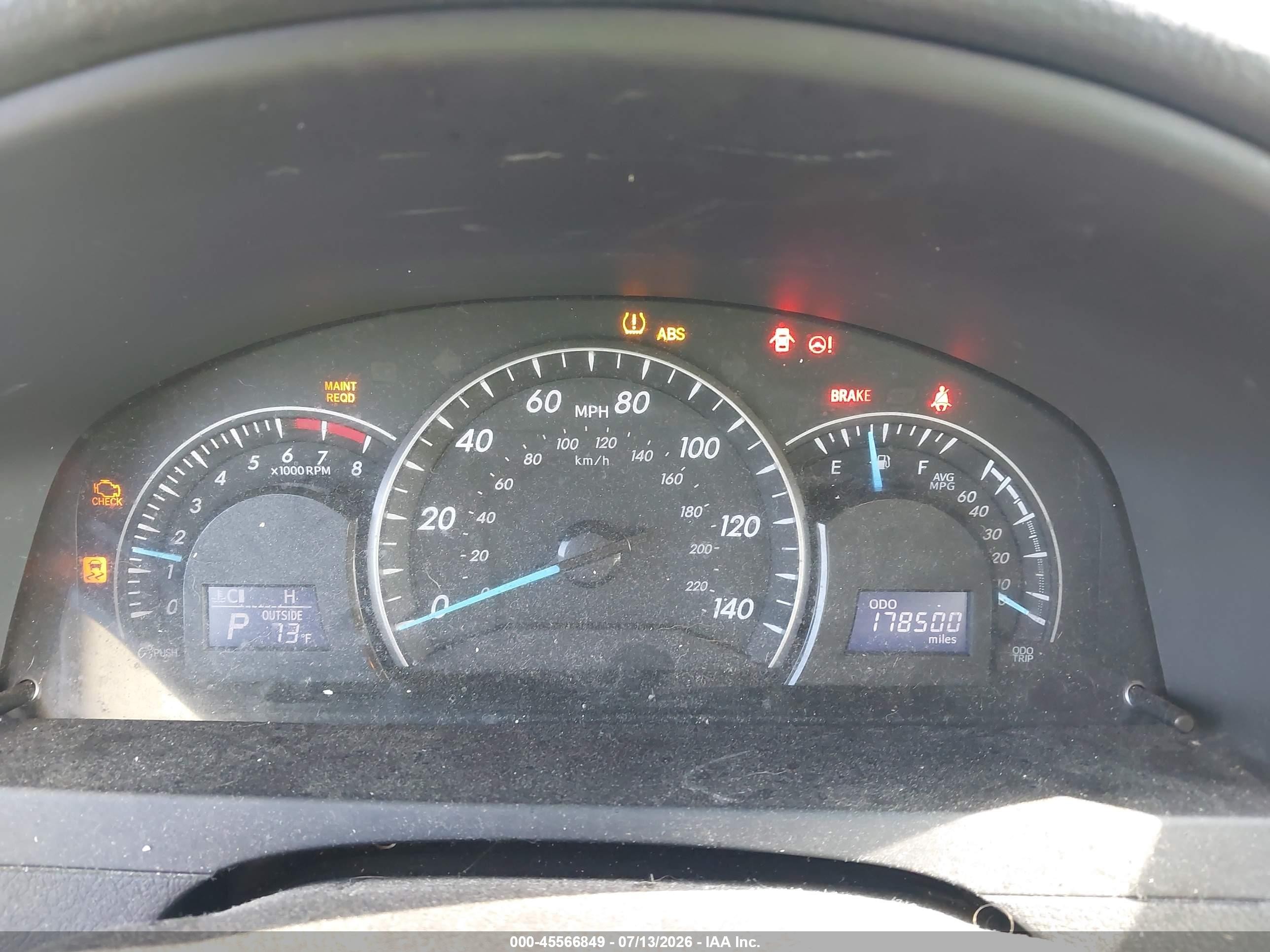 2014 Toyota Camry Le Gray vin: 4T4BF1FK7ER413945