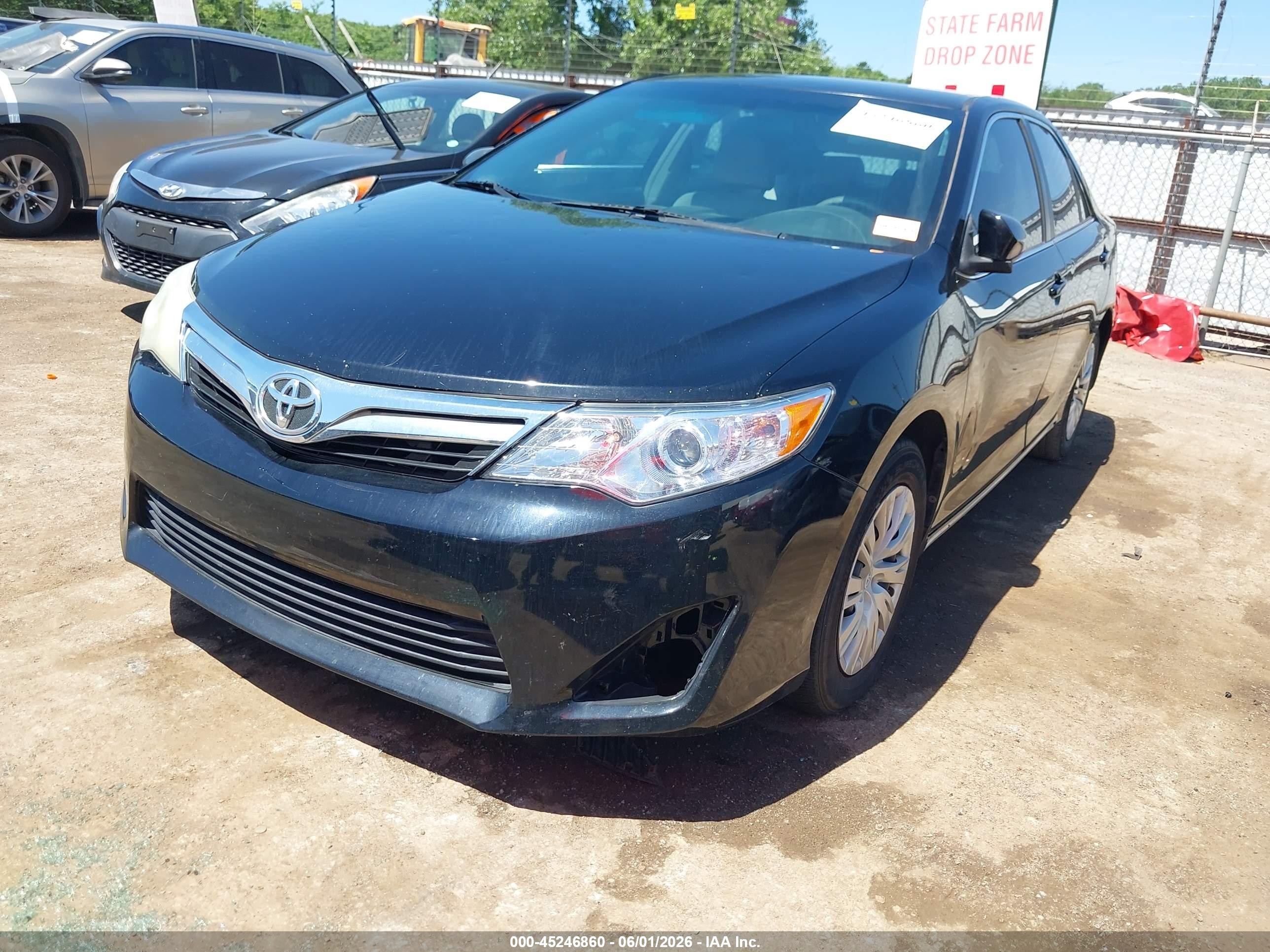 2014 Toyota Camry Le Black vin: 4T4BF1FK7ER426615