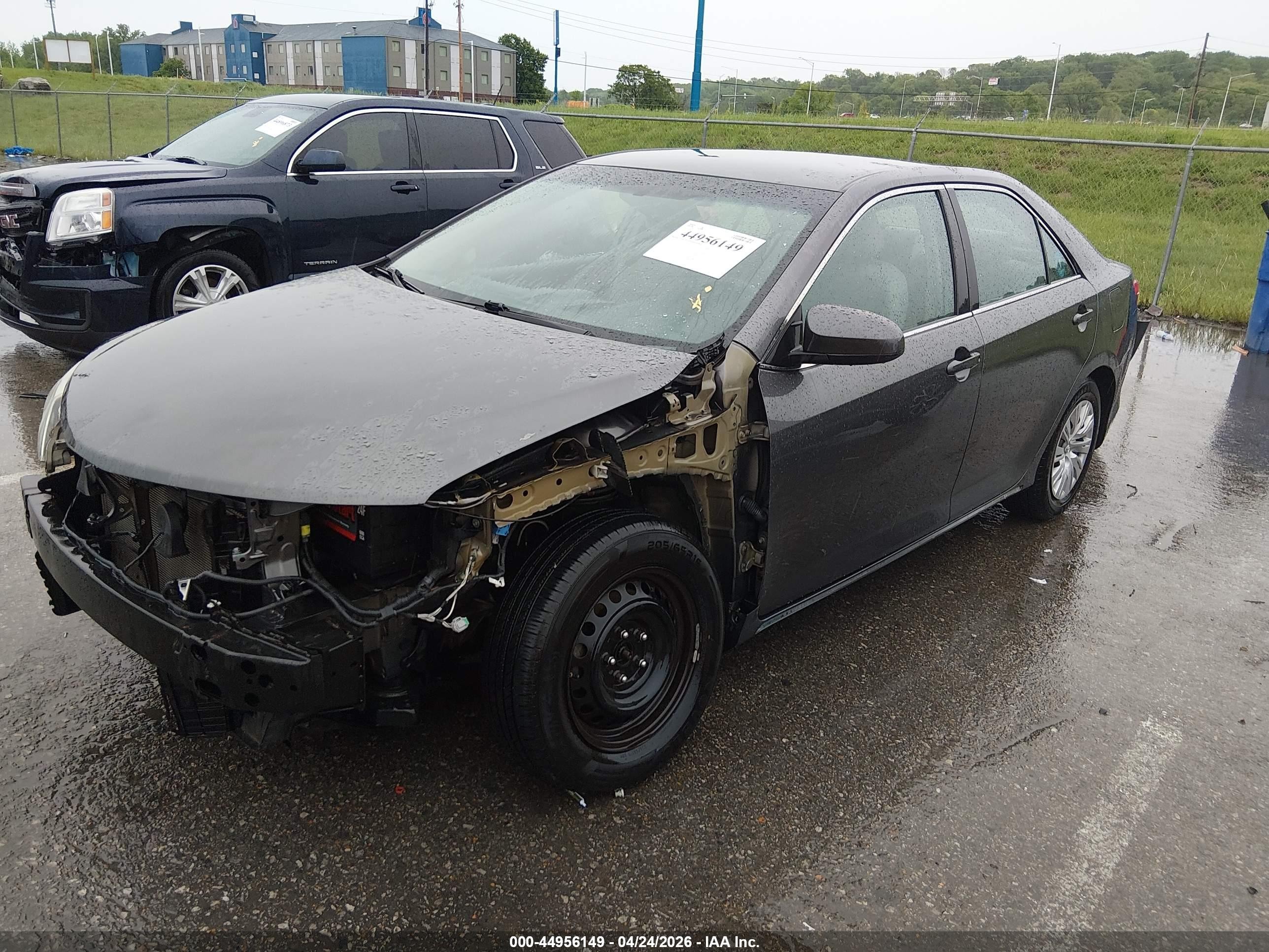 2014 Toyota Camry Le Gray vin: 4T4BF1FK7ER431104