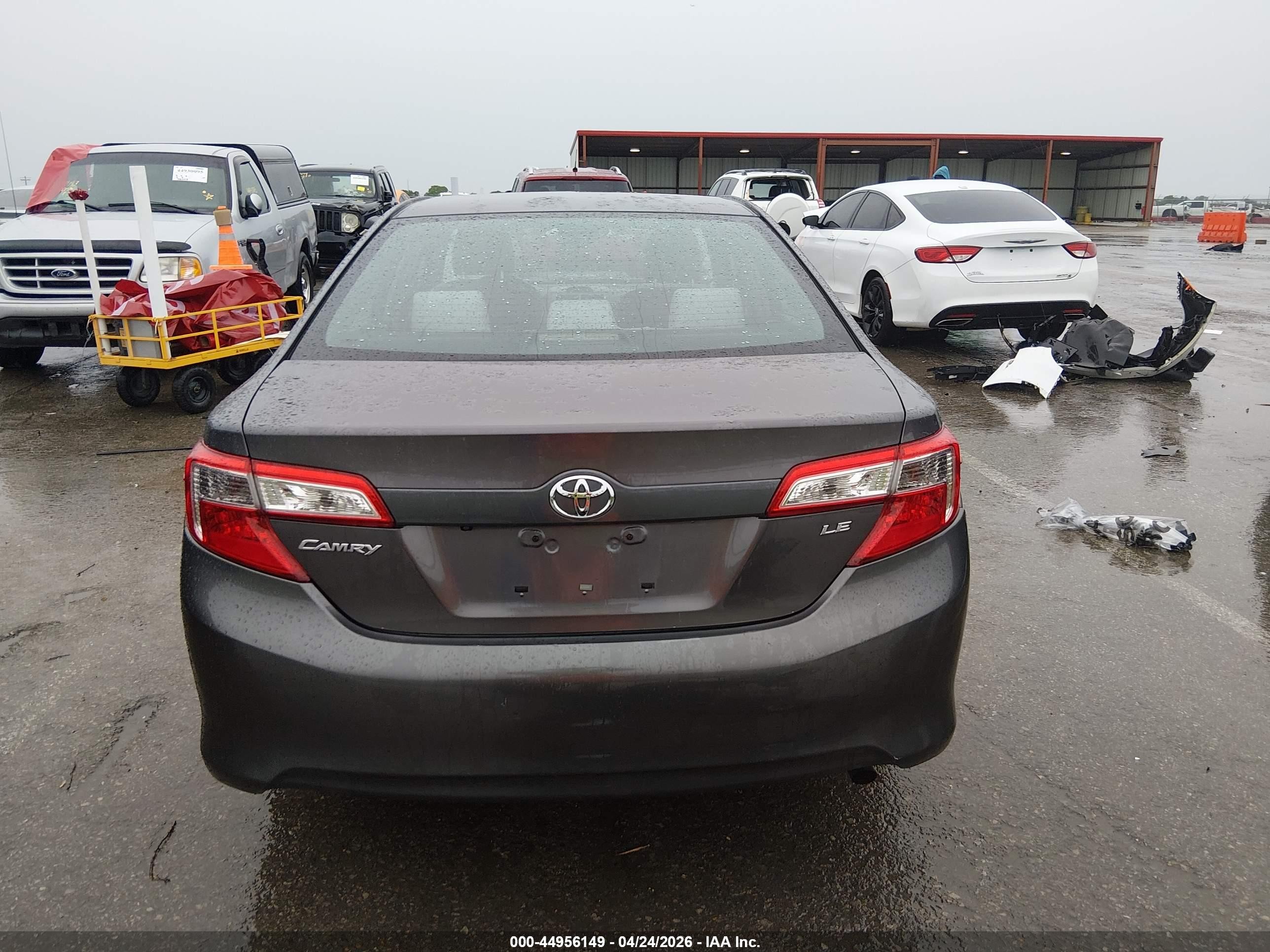 2014 Toyota Camry Le Gray vin: 4T4BF1FK7ER431104