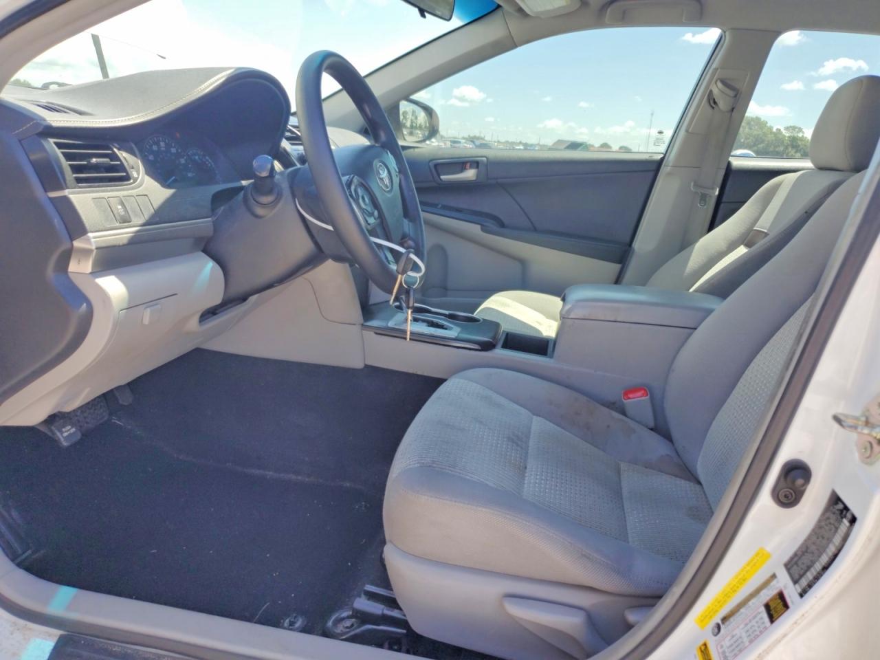 2014 Toyota Camry L White vin: 4T4BF1FK7ER432091