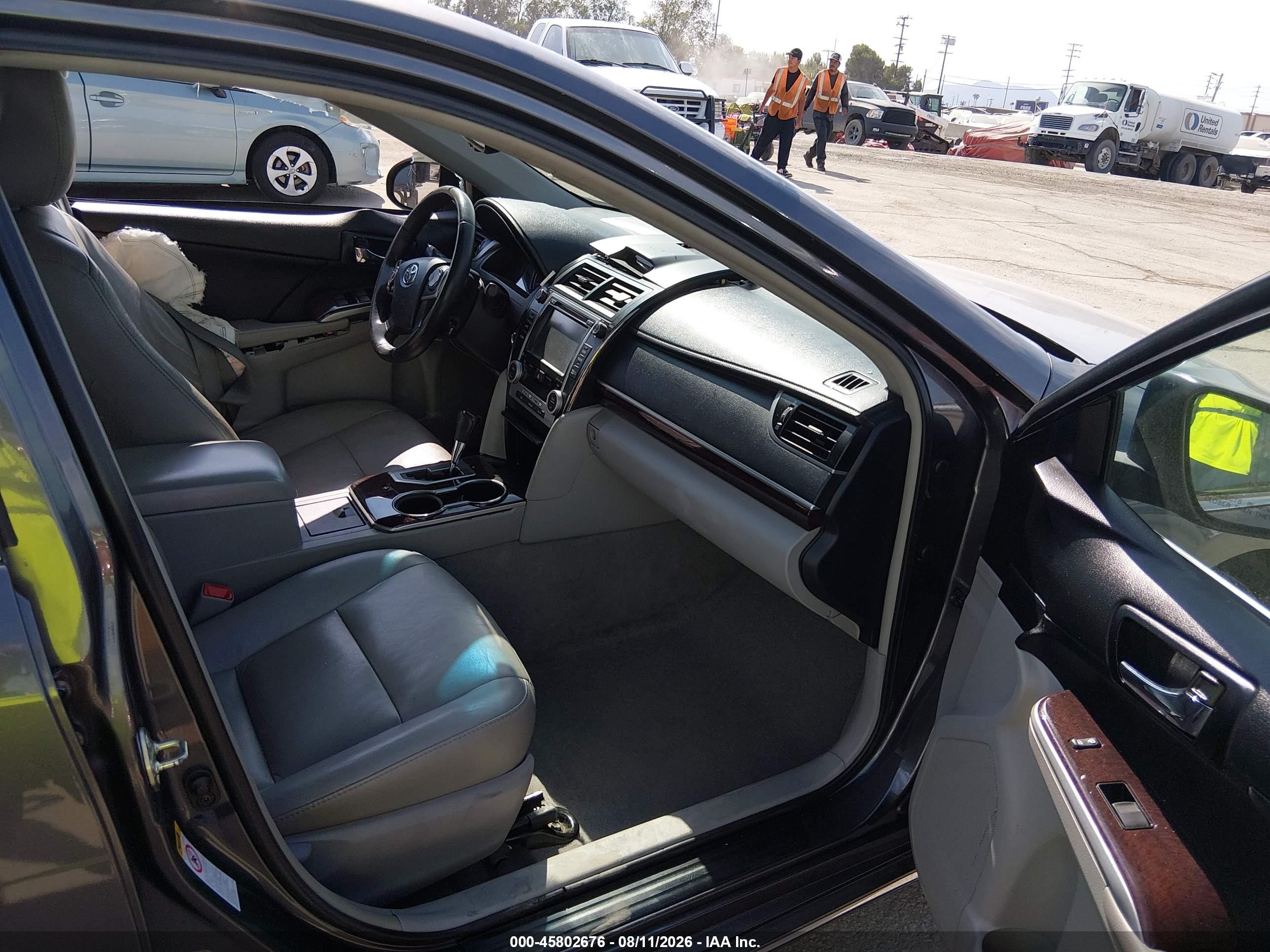 2014 Toyota Camry Xle Gray vin: 4T4BF1FK7ER439073