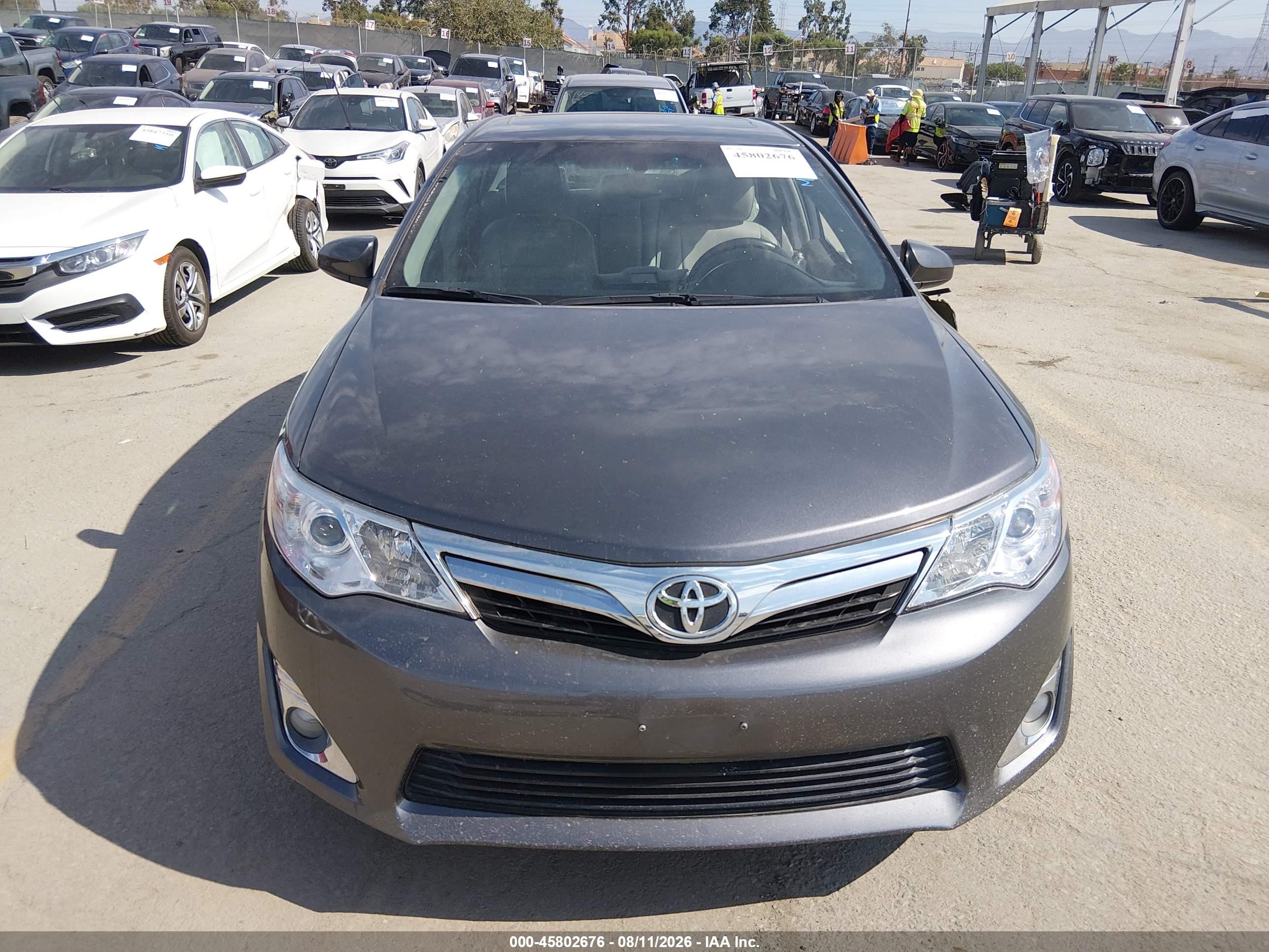 2014 Toyota Camry Xle Gray vin: 4T4BF1FK7ER439073