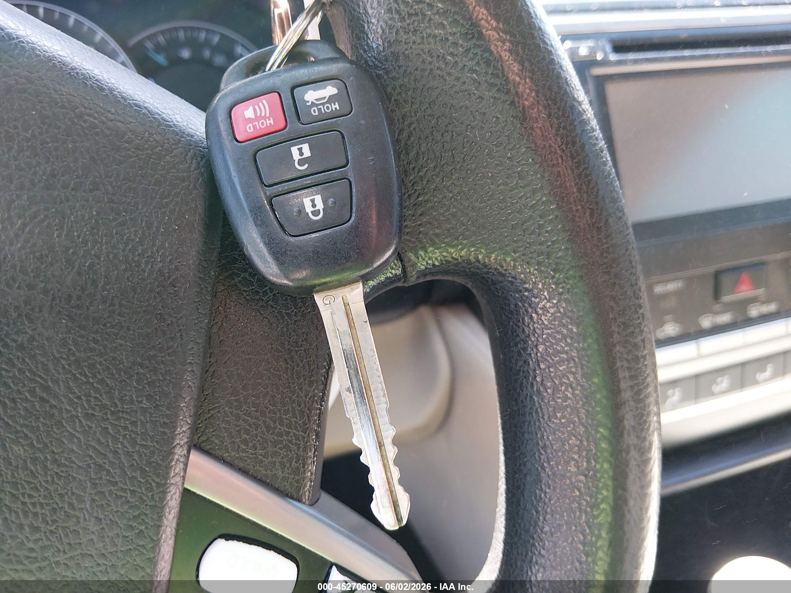 2014 Toyota Camry Le Черный vin: 4T4BF1FK7ER439476