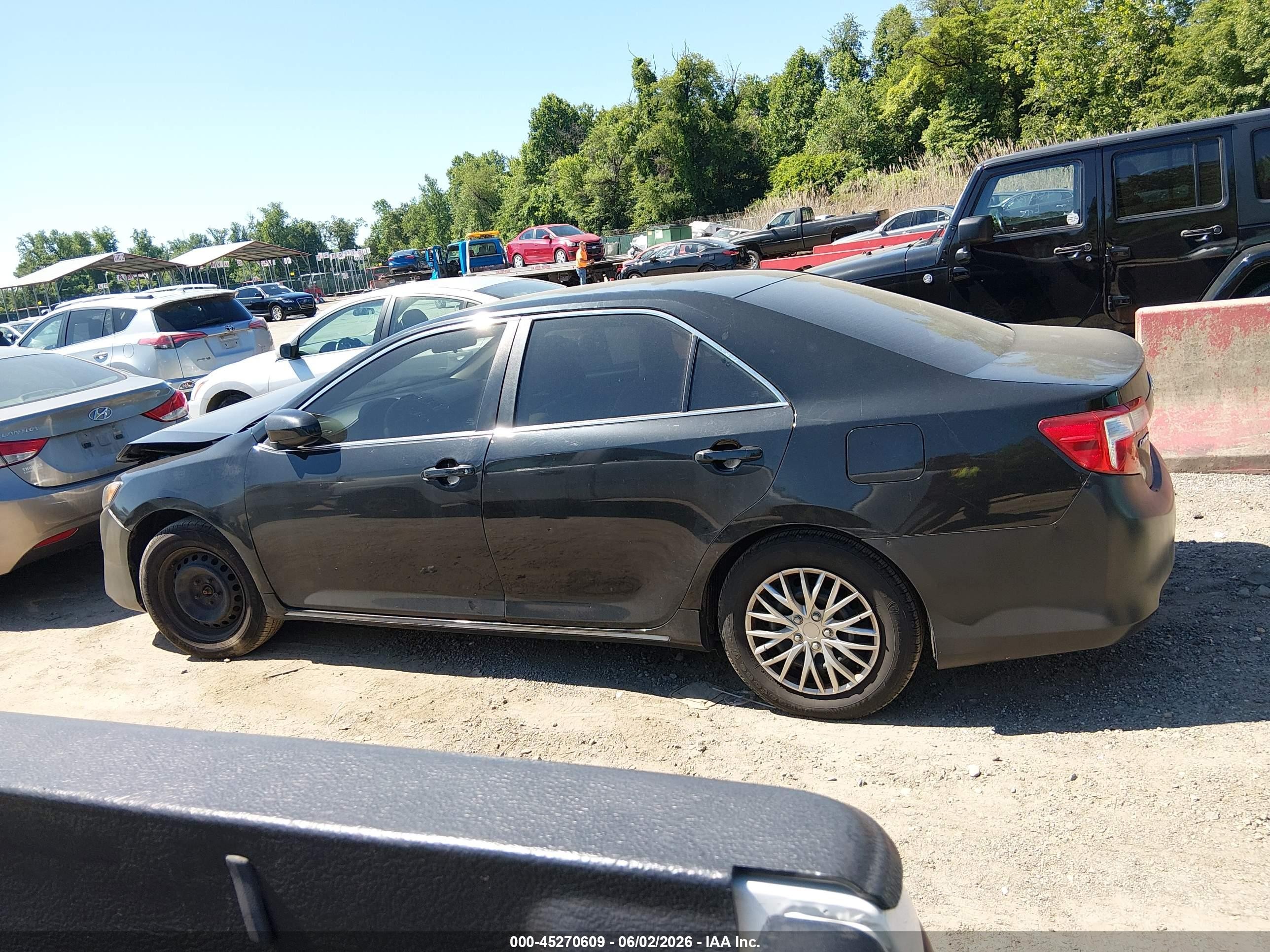 2014 Toyota Camry Le Черный vin: 4T4BF1FK7ER439476