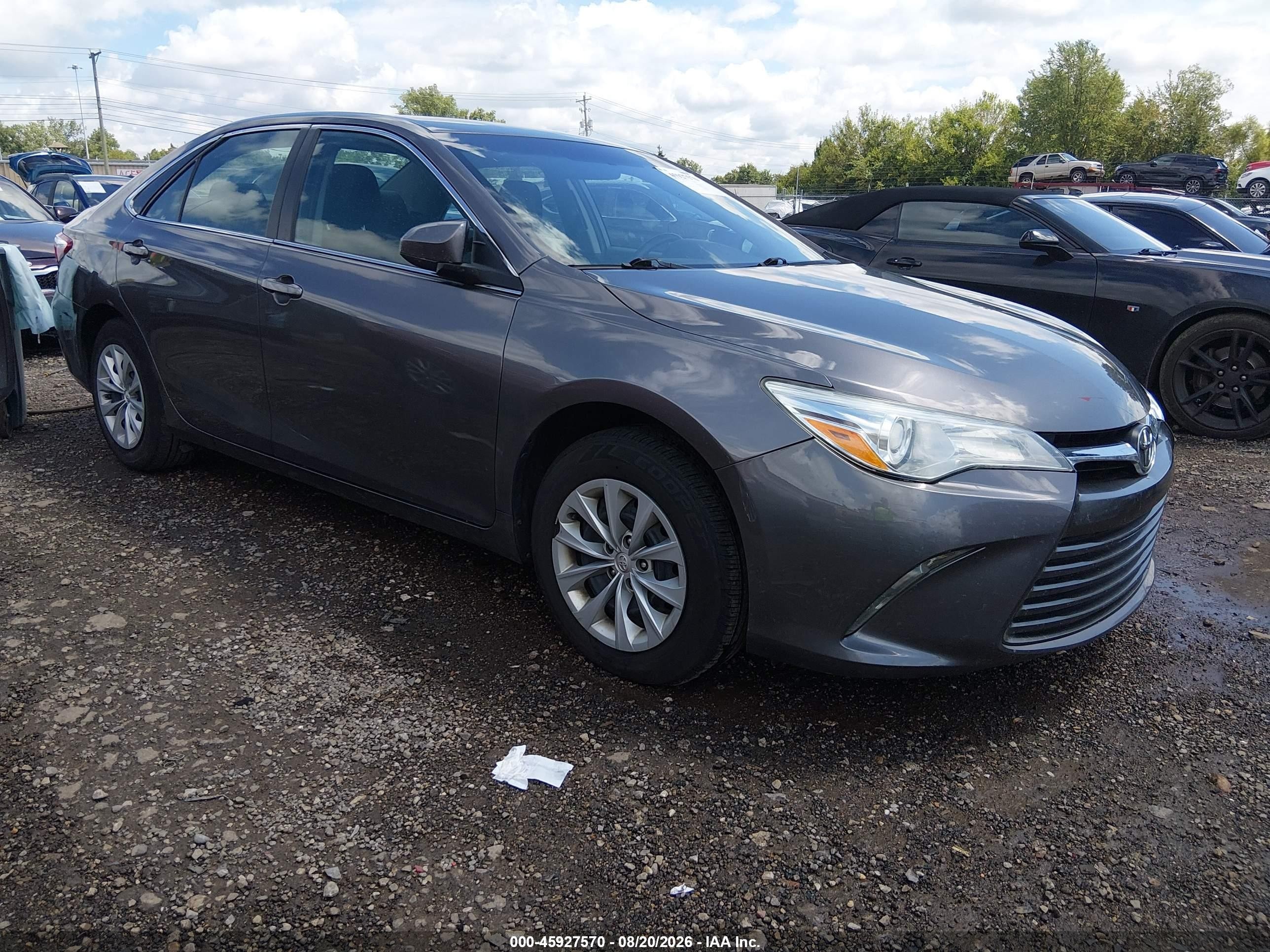 2015 Toyota Camry Le Серый vin: 4T4BF1FK7FR453749