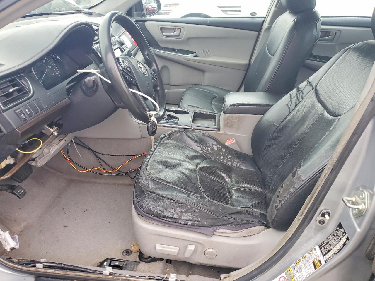 2015 Toyota Camry Le Two Tone vin: 4T4BF1FK7FR455873