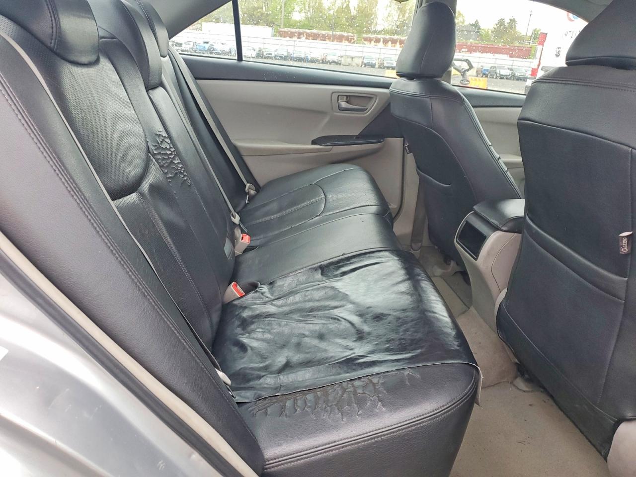 2015 Toyota Camry Le Two Tone vin: 4T4BF1FK7FR455873